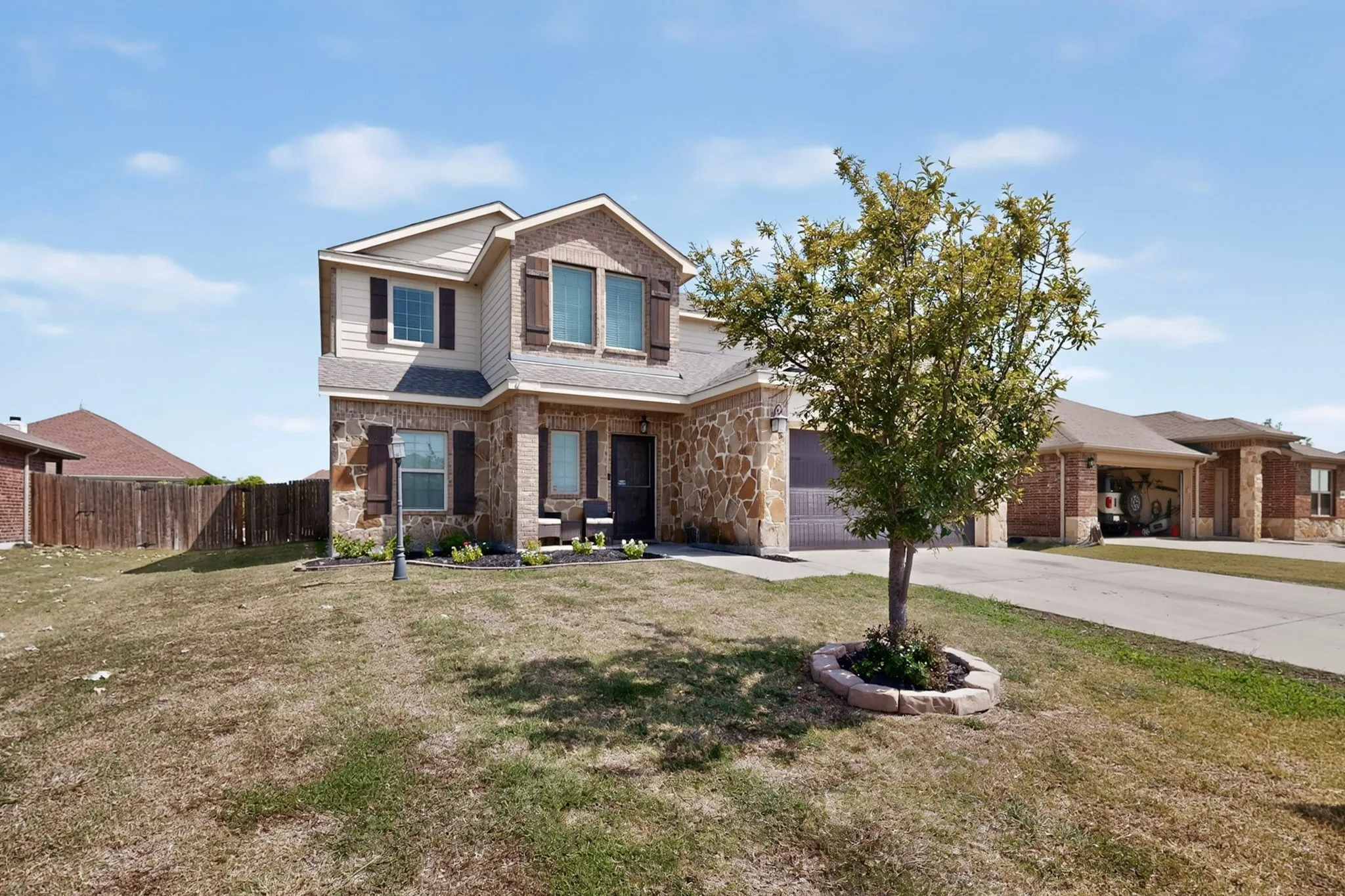 Single Family Residence For Sale in Collin County , 502 Hawthorn Drive, Josephine, Texas 75173, 5 Bedroom, 3 Bathroom, 2 Garage spaces, 2,598 Sqft, built in 2016, mls#21265639, Real Estate Agent in Josephine, Homes For Sale in Collin county, Homes For Sale in Josephine, Realtor in Josephine Texas, Real Estate Brokerage Independent Realty Texas, Luminita Cordes Realtor