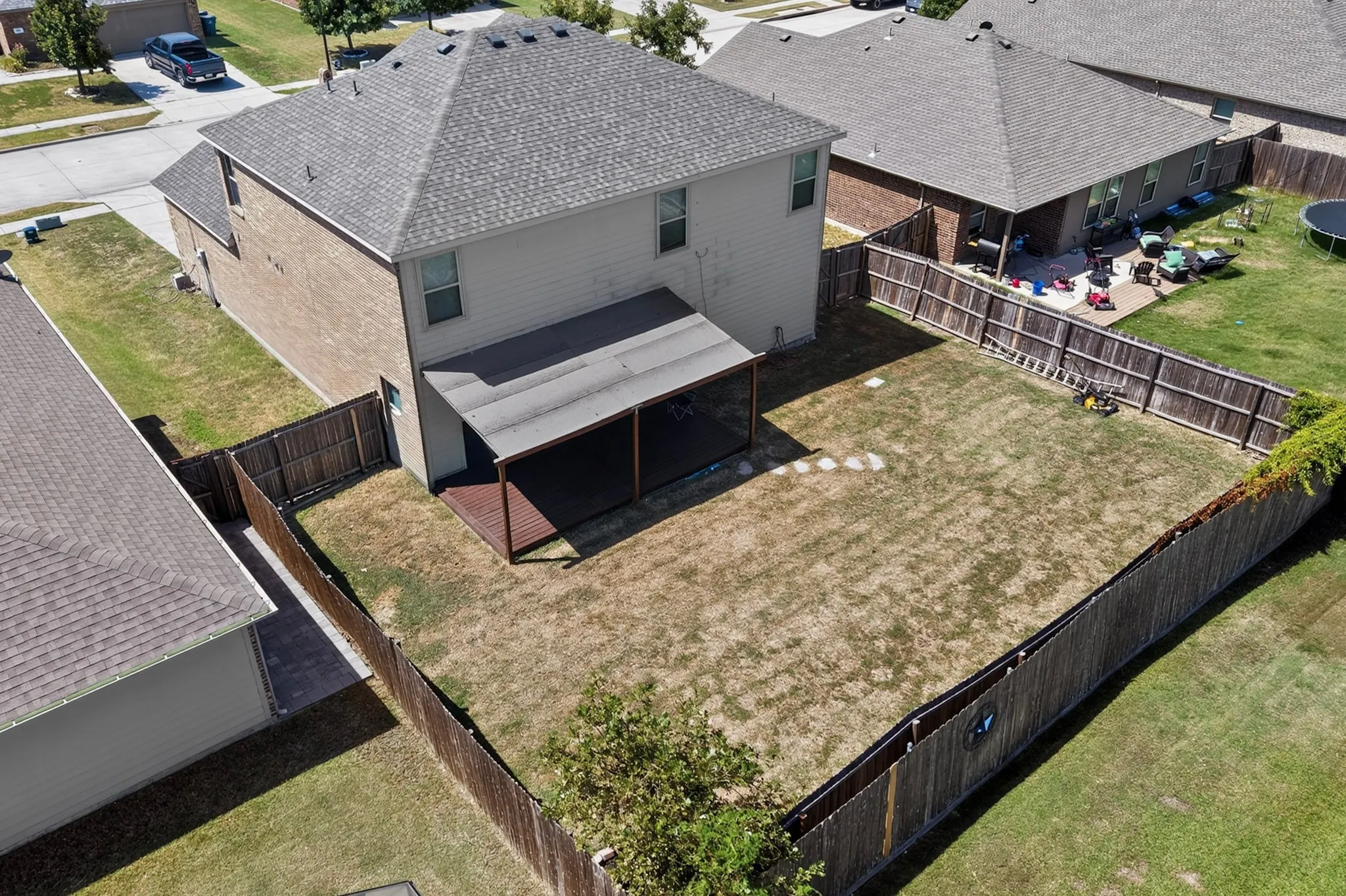 Single Family Residence For Sale in Collin County , 502 Hawthorn Drive, Josephine, Texas 75173, 5 Bedroom, 3 Bathroom, 2 Garage spaces, 2,598 Sqft, built in 2016, mls#21265639, Real Estate Agent in Josephine, Homes For Sale in Collin county, Homes For Sale in Josephine, Realtor in Josephine Texas, Real Estate Brokerage Independent Realty Texas, Luminita Cordes Realtor