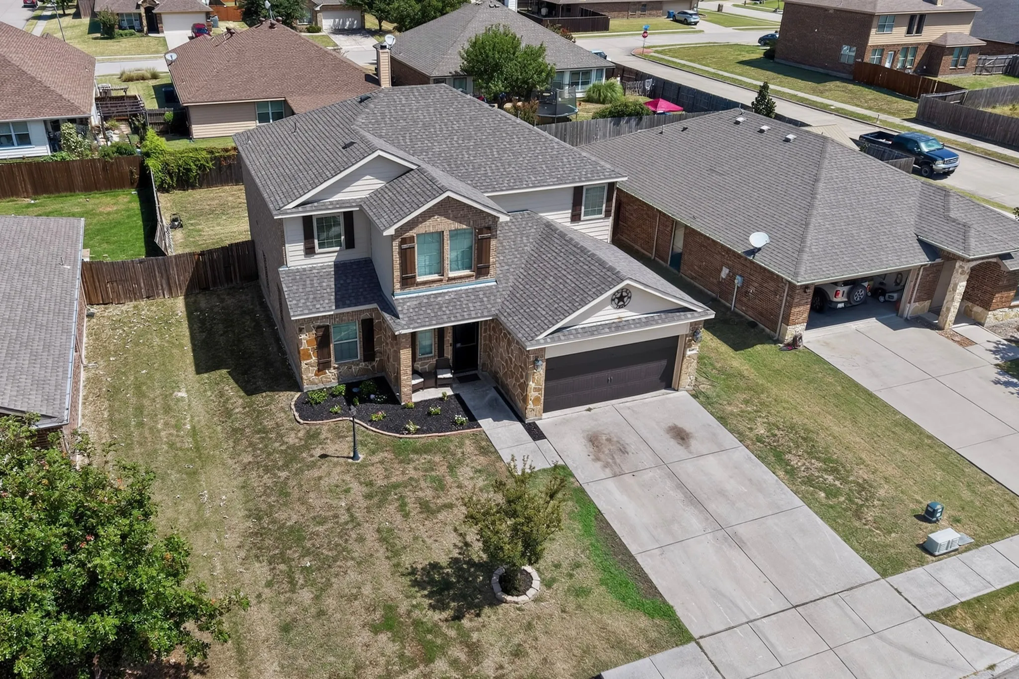 Single Family Residence For Sale in Collin County , 502 Hawthorn Drive, Josephine, Texas 75173, 5 Bedroom, 3 Bathroom, 2 Garage spaces, 2,598 Sqft, built in 2016, mls#21265639, Real Estate Agent in Josephine, Homes For Sale in Collin county, Homes For Sale in Josephine, Realtor in Josephine Texas, Real Estate Brokerage Independent Realty Texas, Luminita Cordes Realtor