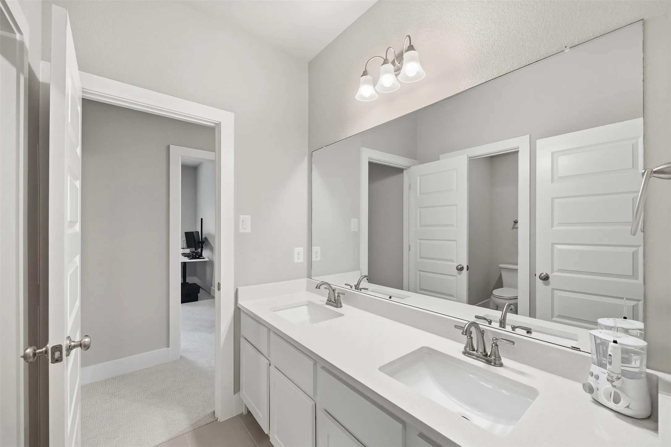 Single Family Residence For Sale in Dallas County , 5805 Heatherwood Loop, Sachse, Texas 75048, 5 Bedroom, 4 Bathroom, 3 Garage spaces, 3,419 Sqft, built in 2022, mls#21243468, Real Estate Agent in Sachse, Homes For Sale in Dallas county, Homes For Sale in Sachse, Realtor in Sachse Texas, Real Estate Brokerage Independent Realty Texas, Luminita Cordes Realtor