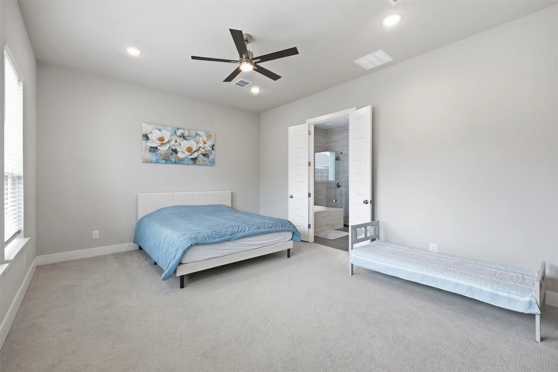 Single Family Residence For Sale in Dallas County , 5805 Heatherwood Loop, Sachse, Texas 75048, 5 Bedroom, 4 Bathroom, 3 Garage spaces, 3,419 Sqft, built in 2022, mls#21243468, Real Estate Agent in Sachse, Homes For Sale in Dallas county, Homes For Sale in Sachse, Realtor in Sachse Texas, Real Estate Brokerage Independent Realty Texas, Luminita Cordes Realtor