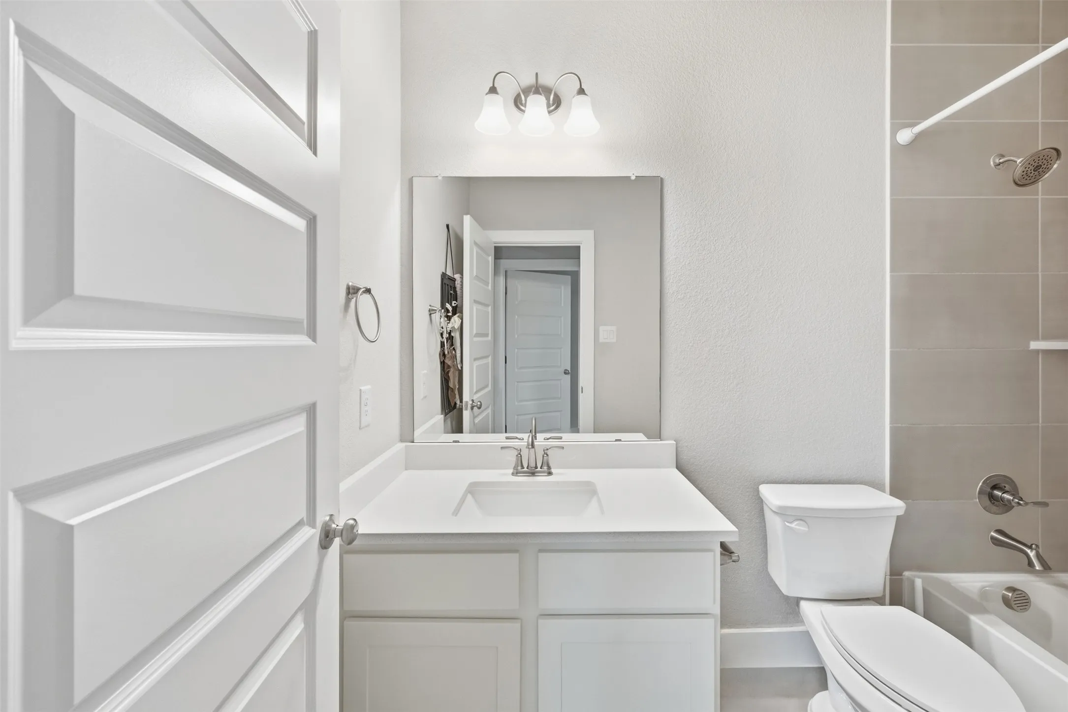 Single Family Residence For Sale in Dallas County , 5805 Heatherwood Loop, Sachse, Texas 75048, 5 Bedroom, 4 Bathroom, 3 Garage spaces, 3,419 Sqft, built in 2022, mls#21243468, Real Estate Agent in Sachse, Homes For Sale in Dallas county, Homes For Sale in Sachse, Realtor in Sachse Texas, Real Estate Brokerage Independent Realty Texas, Luminita Cordes Realtor