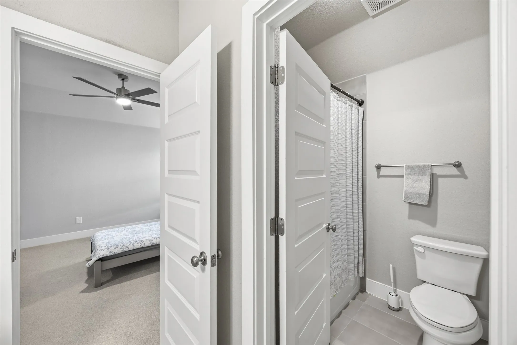 Single Family Residence For Sale in Dallas County , 5805 Heatherwood Loop, Sachse, Texas 75048, 5 Bedroom, 4 Bathroom, 3 Garage spaces, 3,419 Sqft, built in 2022, mls#21243468, Real Estate Agent in Sachse, Homes For Sale in Dallas county, Homes For Sale in Sachse, Realtor in Sachse Texas, Real Estate Brokerage Independent Realty Texas, Luminita Cordes Realtor