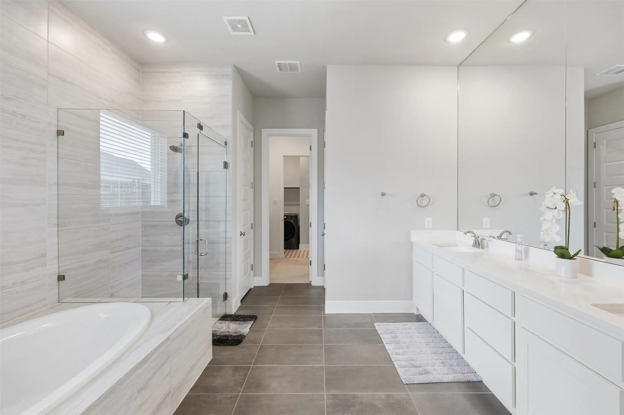 Single Family Residence For Sale in Dallas County , 5805 Heatherwood Loop, Sachse, Texas 75048, 5 Bedroom, 4 Bathroom, 3 Garage spaces, 3,419 Sqft, built in 2022, mls#21243468, Real Estate Agent in Sachse, Homes For Sale in Dallas county, Homes For Sale in Sachse, Realtor in Sachse Texas, Real Estate Brokerage Independent Realty Texas, Luminita Cordes Realtor