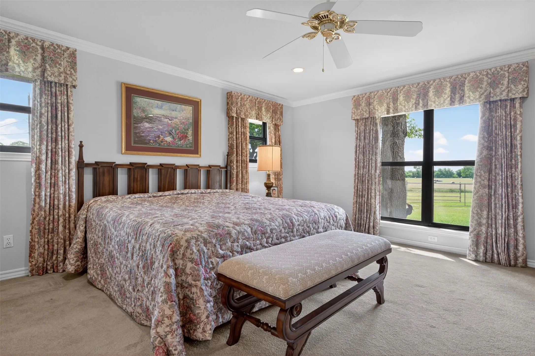 Single Family Residence For Sale in Johnson County , 5309 Burleson Oaks Drive, Burleson, Texas 76028, 3 Bedroom, 2 Bathroom, Garage spaces, 2,991 Sqft, built in 1974, mls#21265576, Real Estate Agent in Burleson, Homes For Sale in Johnson county, Homes For Sale in Burleson, Realtor in Burleson Texas, Real Estate Brokerage Independent Realty Texas, Luminita Cordes Realtor