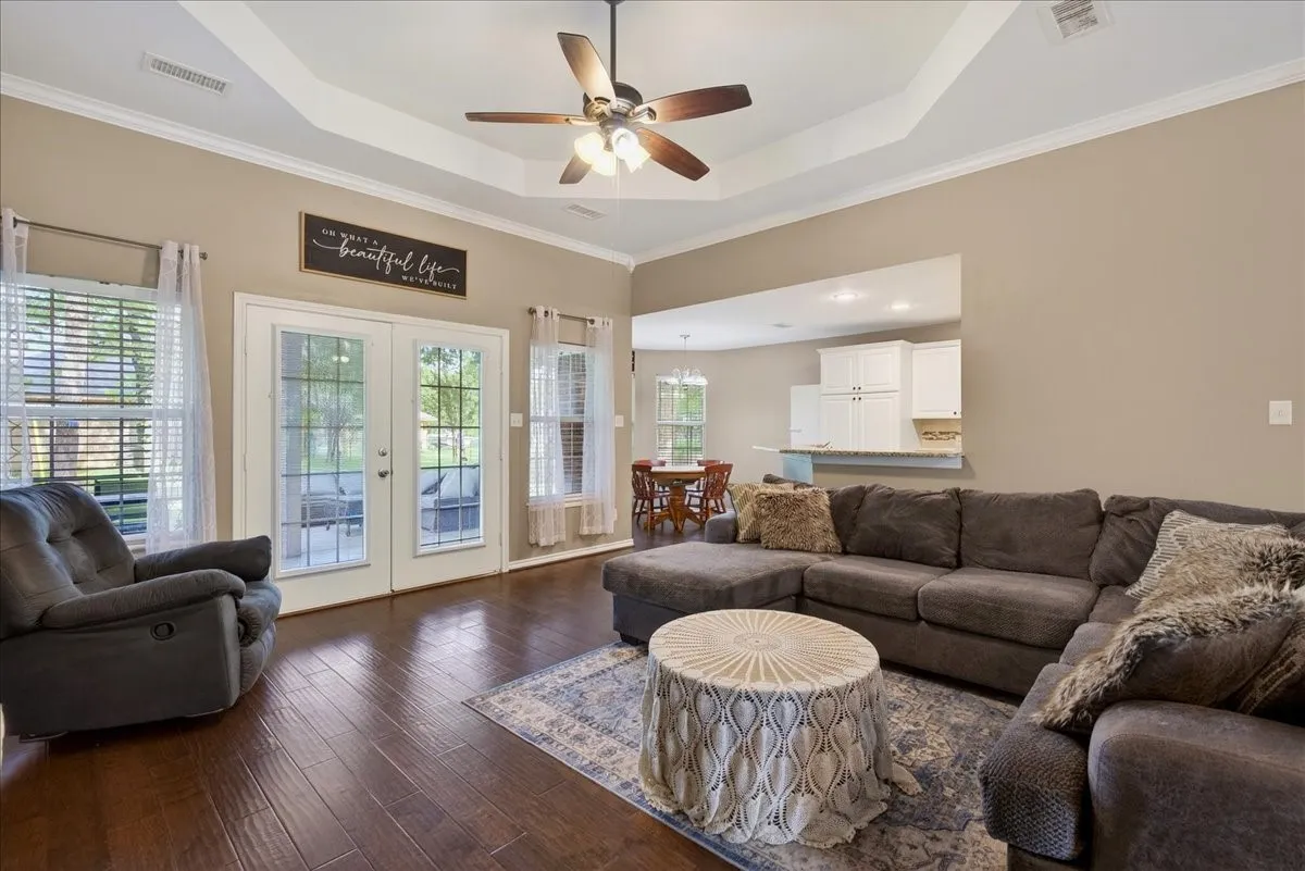 Single Family Residence For Sale in Henderson County , 4 Huckleberry Lane, Star Harbor, Texas 75148, 3 Bedroom, 2 Bathroom, 2 Garage spaces, 1,613 Sqft, built in 2005, mls#21264321, Real Estate Agent in Star Harbor, Homes For Sale in Henderson county, Homes For Sale in Star Harbor, Realtor in Star Harbor Texas, Real Estate Brokerage Independent Realty Texas, Luminita Cordes Realtor