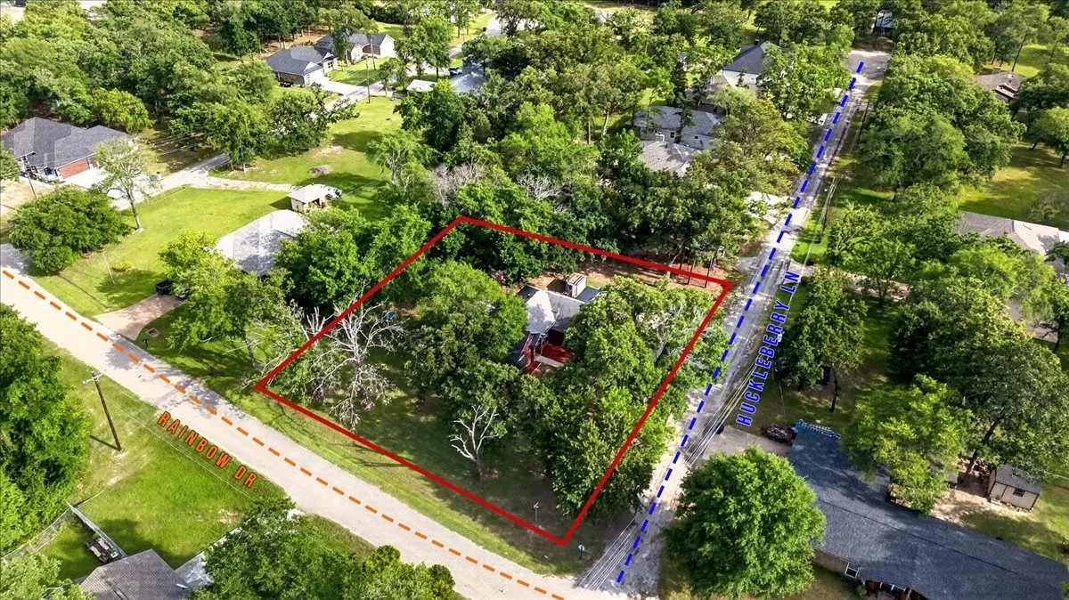 Corner of Rainbow Dr and Huckleberry Lane