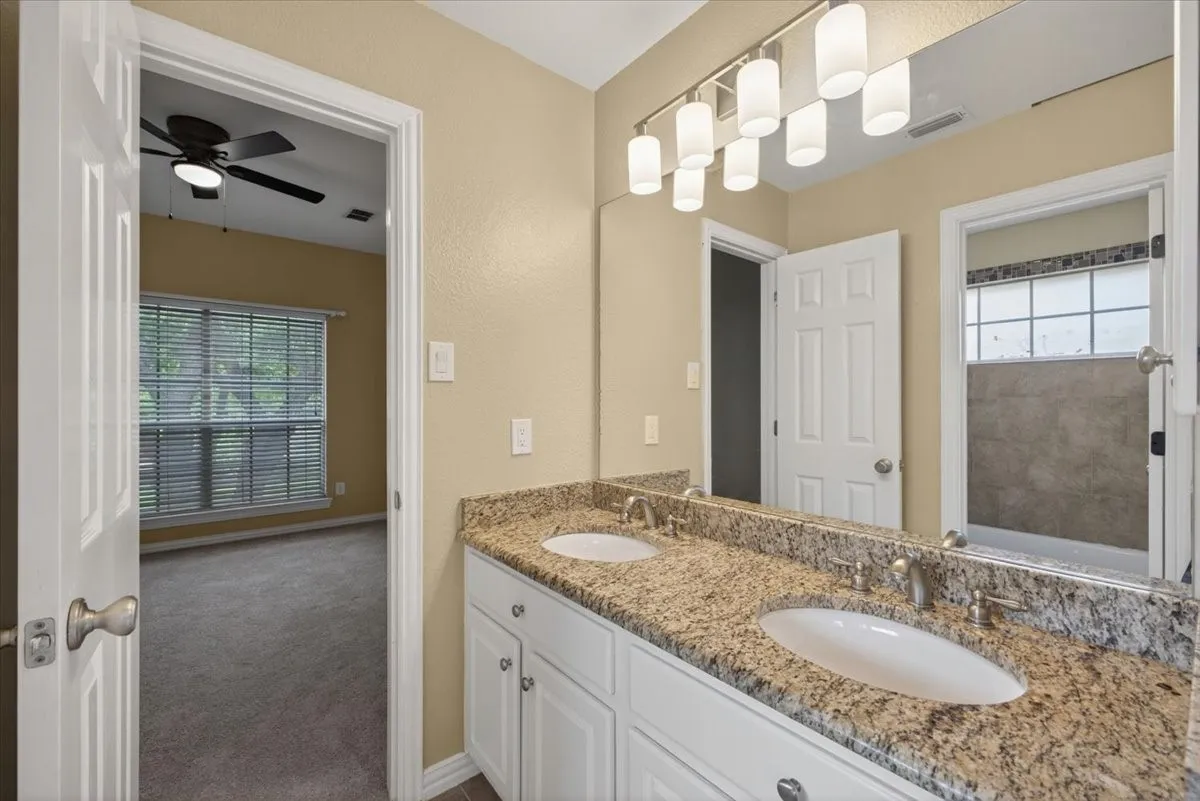 Jack-n Jill bathroom