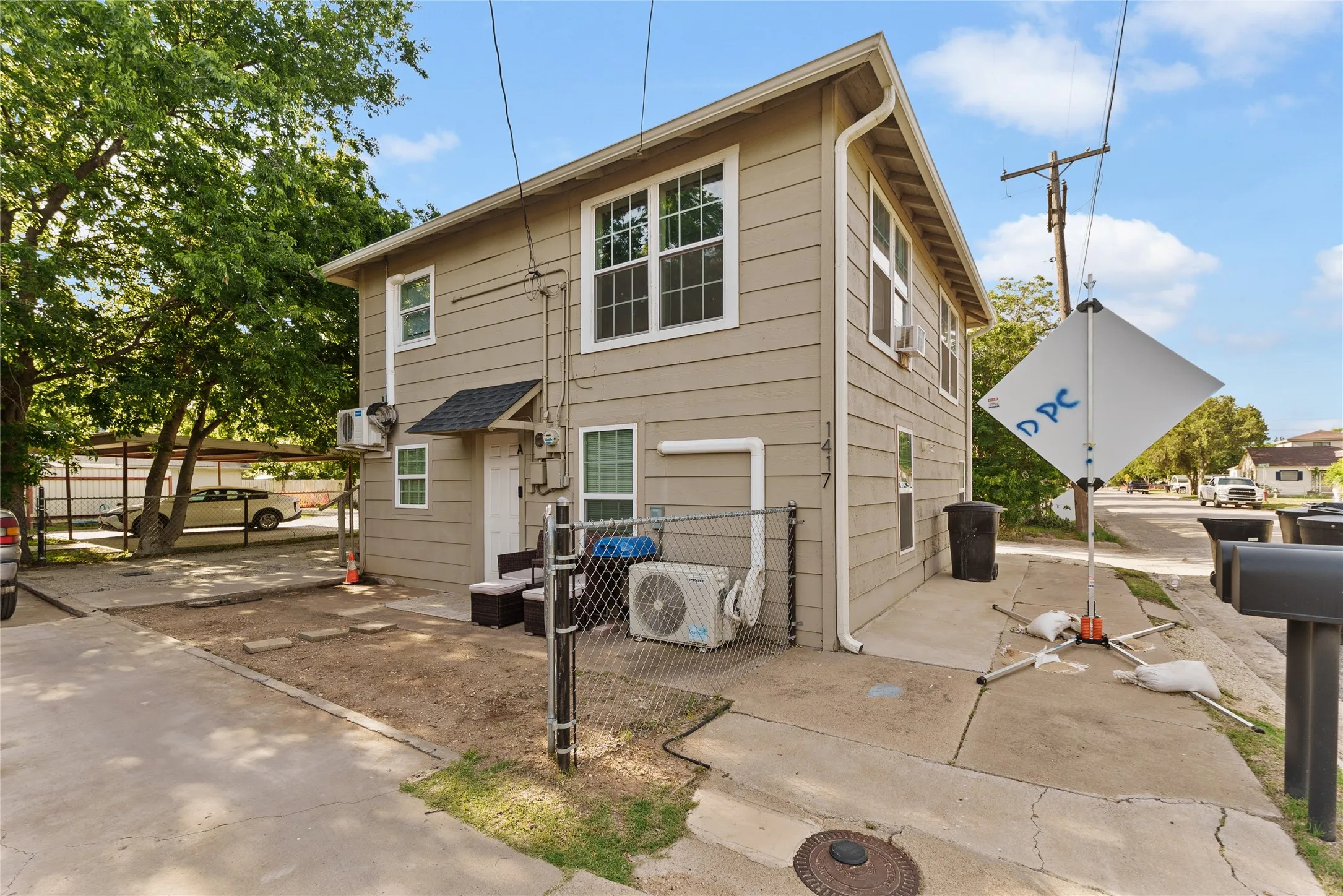 Triplex For Sale in Taylor County , 1041 S 14th Street, Abilene, Texas 79602, 6 Bedrooms, 4 Bathrooms, Garage spaces, 0 Sqft, built in 1928, Price $380,000, mls#21265657, Real Estate Agent in Abilene, Homes For Sale in Taylor county, Homes For Sale in Abilene, Realtor in Abilene Texas, Real Estate Brokerage Independent Realty Texas, Luminita Cordes Realtor