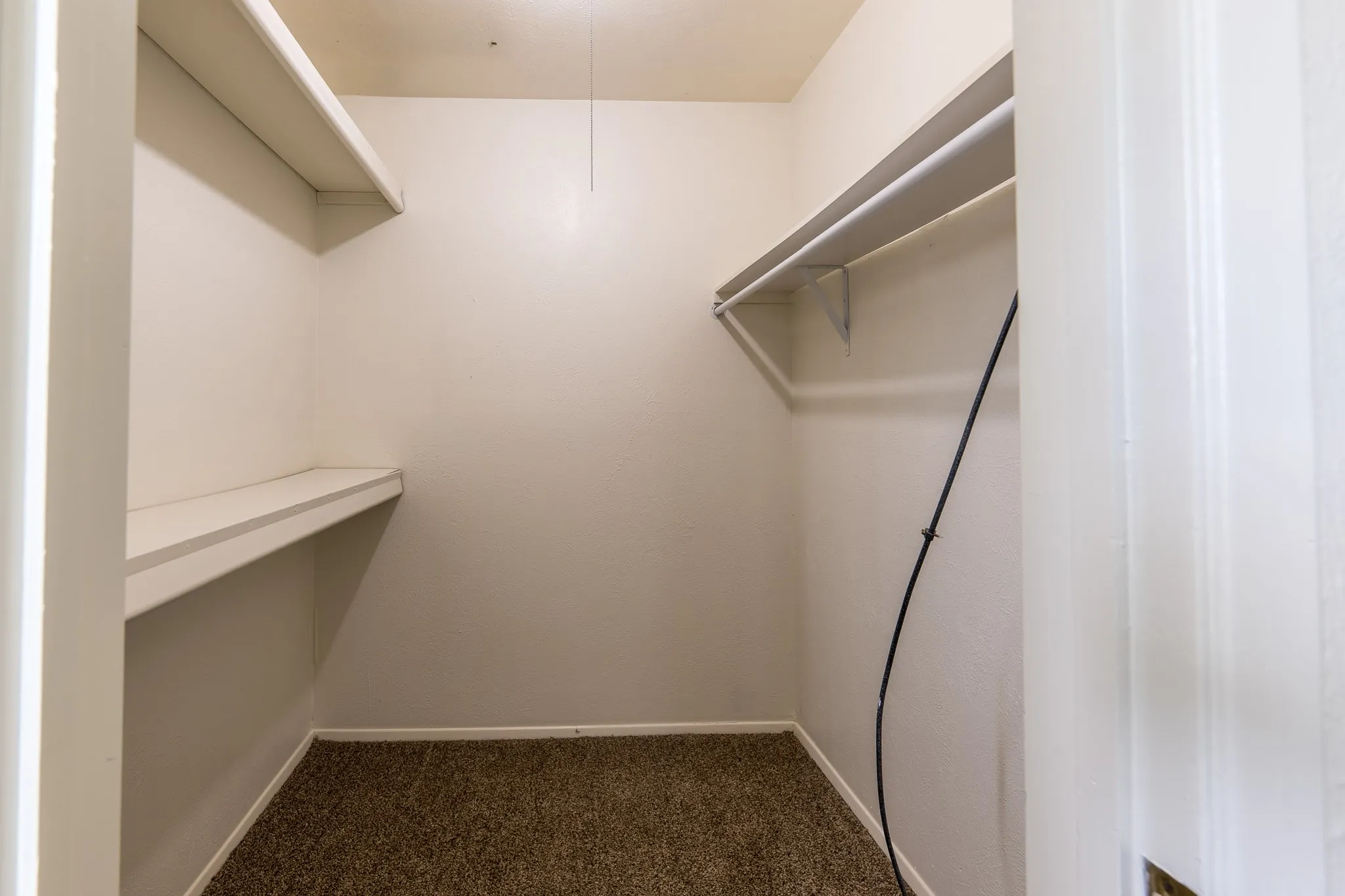 Single Family Residence For Sale in Denton County , 5728 Pearce Street, The Colony, Texas 75056, 2 Bedrooms, 1 Bathroom, 1 Garage spaces, 1,076 Sqft, built in 1983, Price $249,900, mls#21265177, Real Estate Agent in The Colony, Homes For Sale in Denton county, Homes For Sale in The Colony, Realtor in The Colony Texas, Real Estate Brokerage Independent Realty Texas, Luminita Cordes Realtor