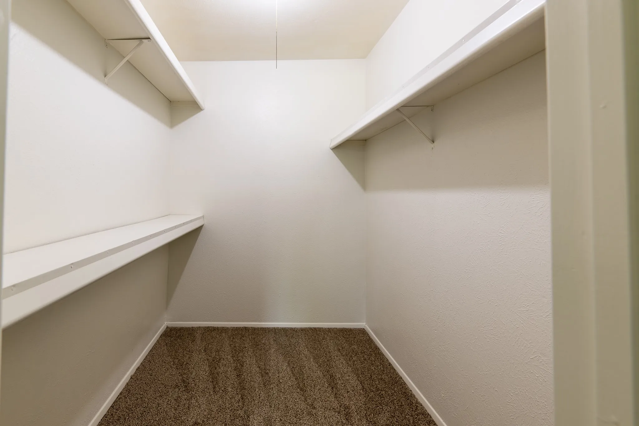 Single Family Residence For Sale in Denton County , 5728 Pearce Street, The Colony, Texas 75056, 2 Bedrooms, 1 Bathroom, 1 Garage spaces, 1,076 Sqft, built in 1983, Price $249,900, mls#21265177, Real Estate Agent in The Colony, Homes For Sale in Denton county, Homes For Sale in The Colony, Realtor in The Colony Texas, Real Estate Brokerage Independent Realty Texas, Luminita Cordes Realtor