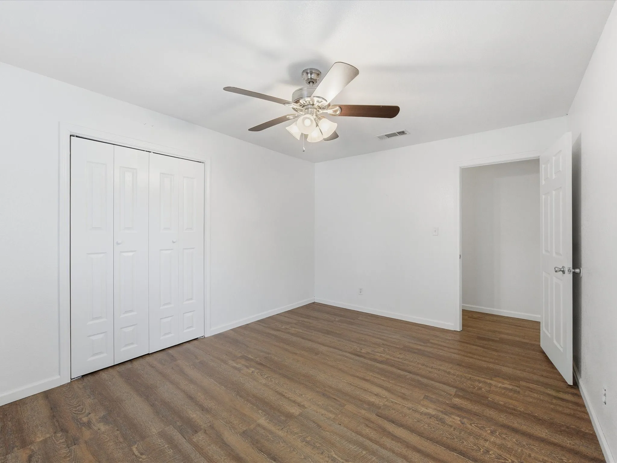 Single Family Residence For Sale in Wise County , 308 Oakwood Street, Chico, Texas 76431, 2 Bedroom, 2 Bathroom, 2 Garage spaces, 1,696 Sqft, built in 1986, mls#21265678, Real Estate Agent in Chico, Homes For Sale in Wise county, Homes For Sale in Chico, Realtor in Chico Texas, Real Estate Brokerage Independent Realty Texas, Luminita Cordes Realtor