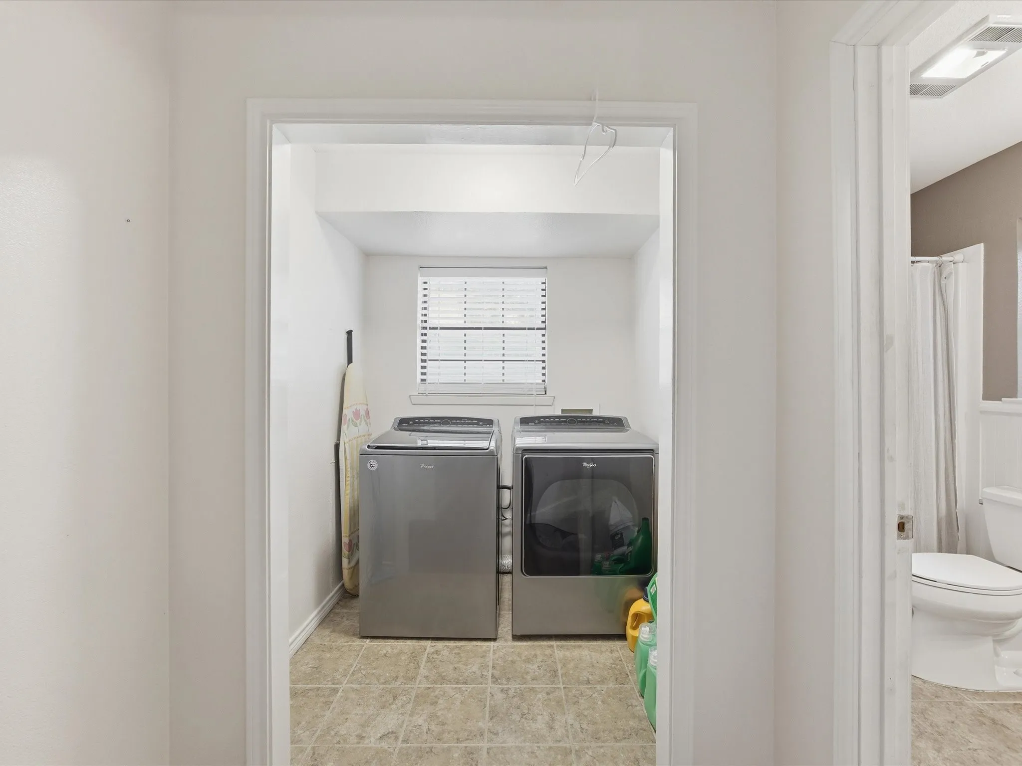 Single Family Residence For Sale in Wise County , 308 Oakwood Street, Chico, Texas 76431, 2 Bedroom, 2 Bathroom, 2 Garage spaces, 1,696 Sqft, built in 1986, mls#21265678, Real Estate Agent in Chico, Homes For Sale in Wise county, Homes For Sale in Chico, Realtor in Chico Texas, Real Estate Brokerage Independent Realty Texas, Luminita Cordes Realtor