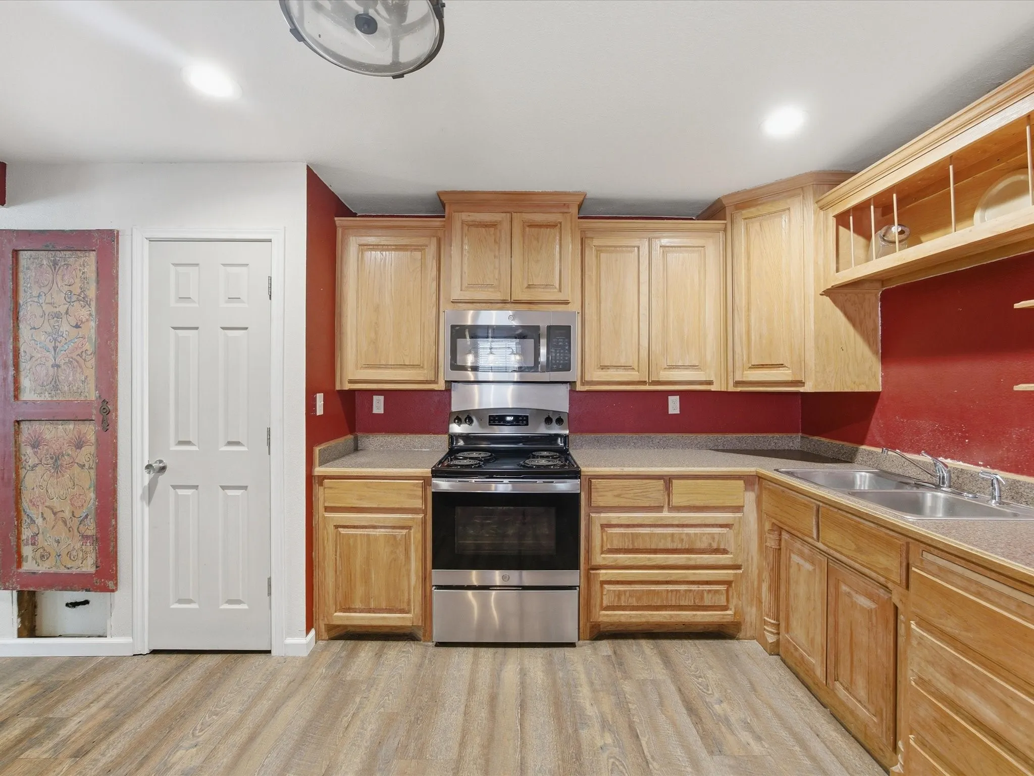 Single Family Residence For Sale in Wise County , 308 Oakwood Street, Chico, Texas 76431, 2 Bedroom, 2 Bathroom, 2 Garage spaces, 1,696 Sqft, built in 1986, mls#21265678, Real Estate Agent in Chico, Homes For Sale in Wise county, Homes For Sale in Chico, Realtor in Chico Texas, Real Estate Brokerage Independent Realty Texas, Luminita Cordes Realtor
