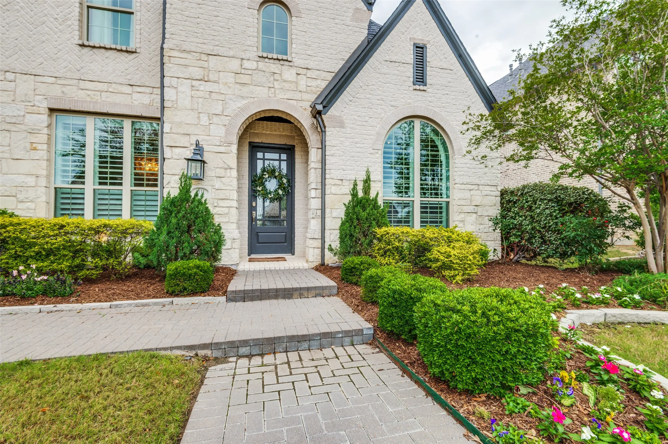 Single Family Residence For Sale in Denton County , 4031 Covent Garden Lane, Frisco, Texas 75034, 5 Bedroom, 7 Bathroom, 3 Garage spaces, 4,158 Sqft, built in 2017, mls#21265512, Real Estate Agent in Frisco, Homes For Sale in Denton county, Homes For Sale in Frisco, Realtor in Frisco Texas, Real Estate Brokerage Independent Realty Texas, Luminita Cordes Realtor