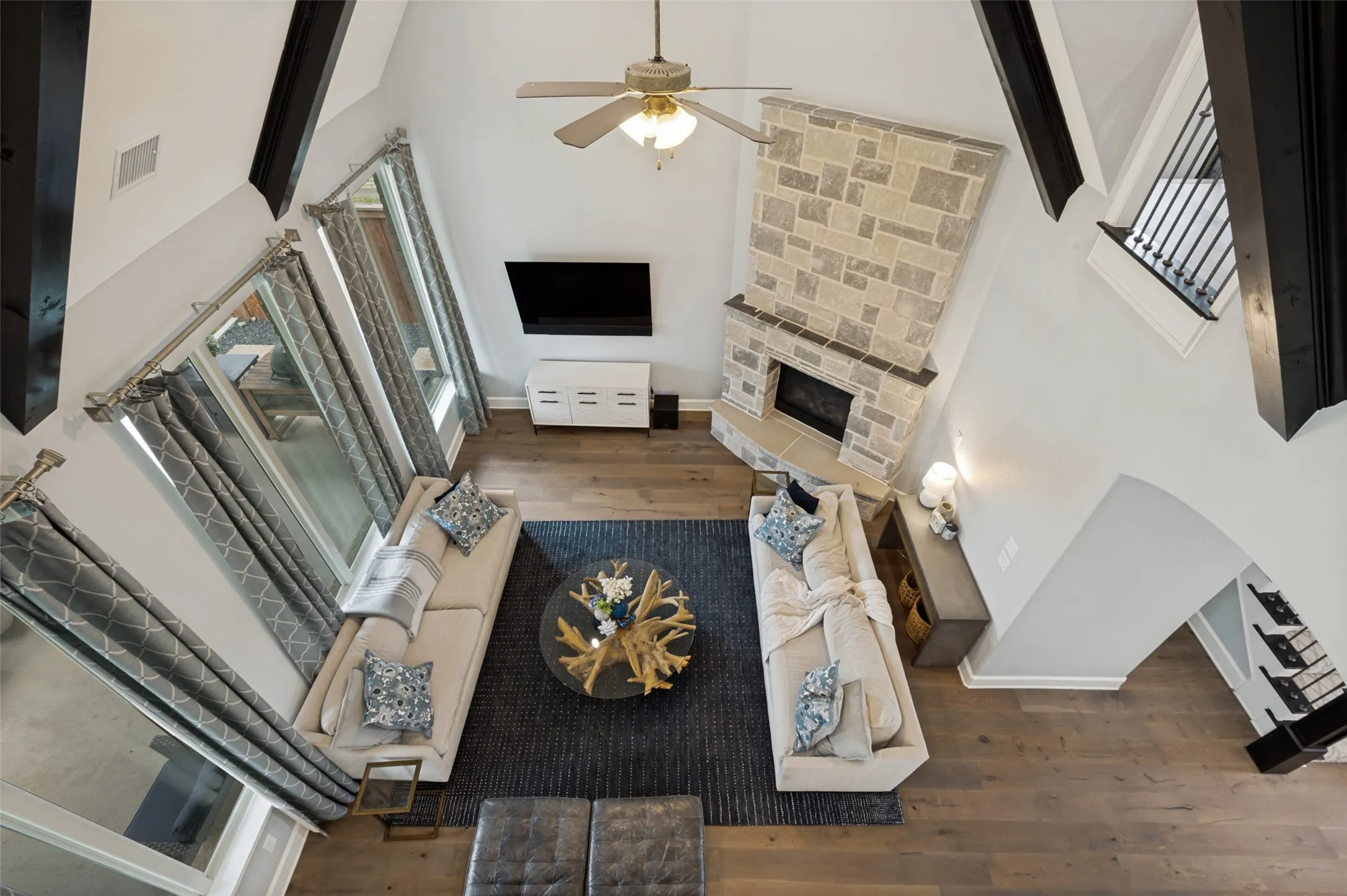 Single Family Residence For Sale in Denton County , 4031 Covent Garden Lane, Frisco, Texas 75034, 5 Bedroom, 7 Bathroom, 3 Garage spaces, 4,158 Sqft, built in 2017, mls#21265512, Real Estate Agent in Frisco, Homes For Sale in Denton county, Homes For Sale in Frisco, Realtor in Frisco Texas, Real Estate Brokerage Independent Realty Texas, Luminita Cordes Realtor