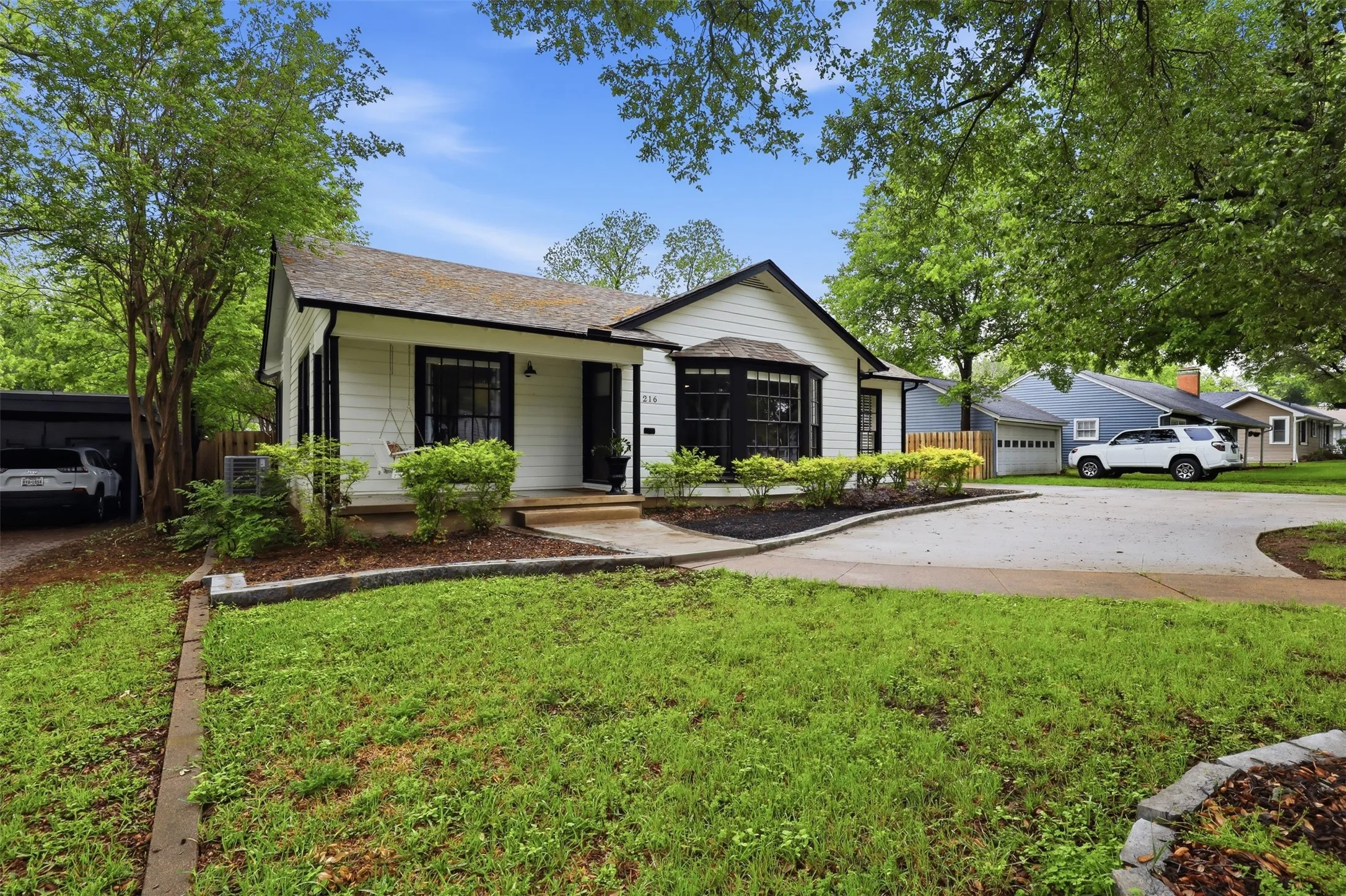 Single Family Residence For Sale in Johnson County , 216 Sunset Drive, Cleburne, Texas 76033, 3 Bedroom, 2 Bathroom, Garage spaces, 2,092 Sqft, built in 0, mls#21264589, Real Estate Agent in Cleburne, Homes For Sale in Johnson county, Homes For Sale in Cleburne, Realtor in Cleburne Texas, Real Estate Brokerage Independent Realty Texas, Luminita Cordes Realtor