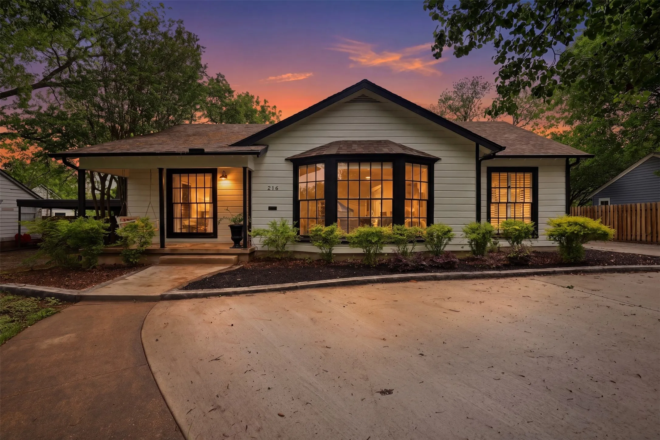 Single Family Residence For Sale in Johnson County , 216 Sunset Drive, Cleburne, Texas 76033, 3 Bedroom, 2 Bathroom, Garage spaces, 2,092 Sqft, built in 0, mls#21264589, Real Estate Agent in Cleburne, Homes For Sale in Johnson county, Homes For Sale in Cleburne, Realtor in Cleburne Texas, Real Estate Brokerage Independent Realty Texas, Luminita Cordes Realtor