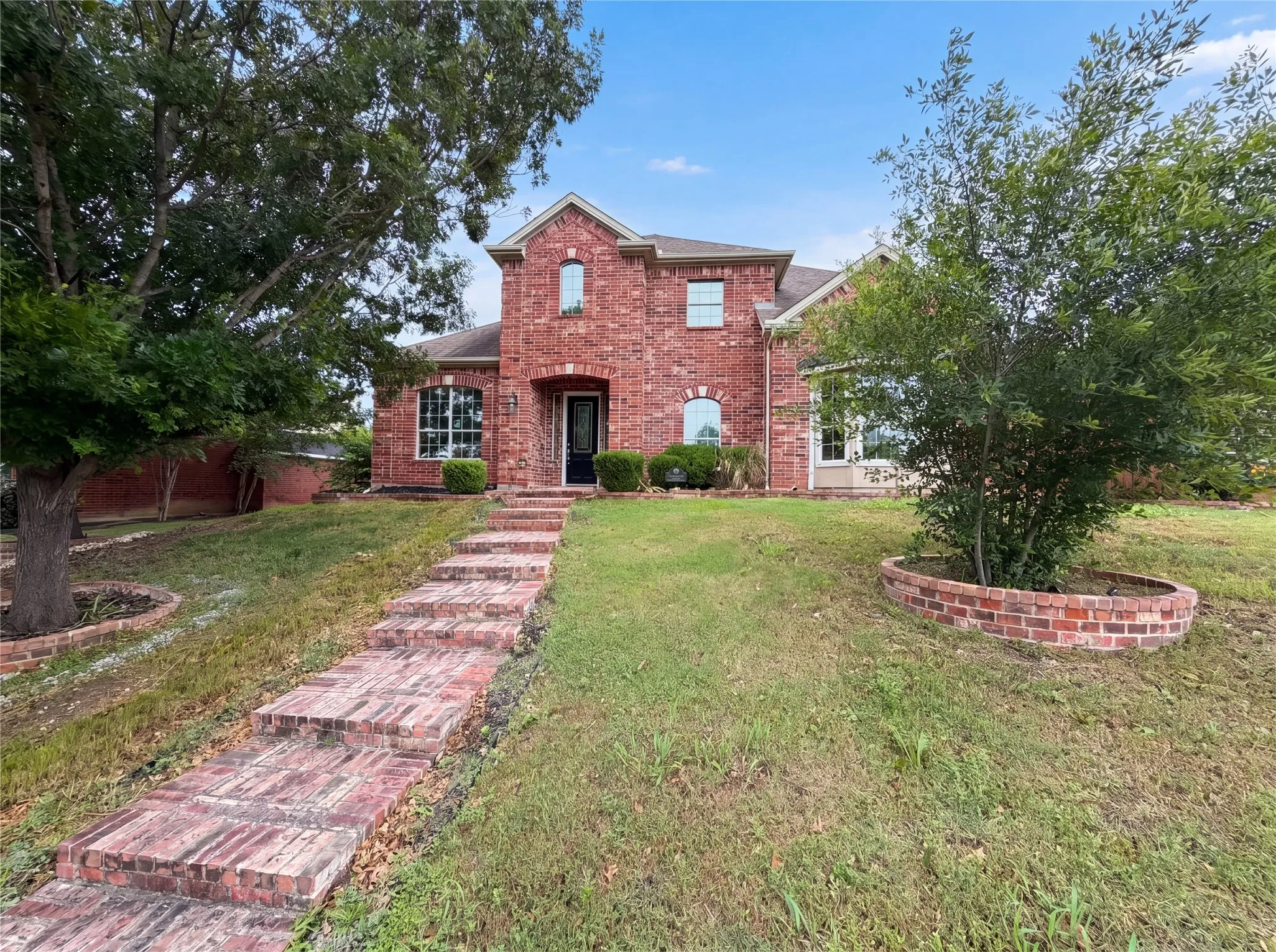Single Family Residence For Sale in Dallas County , 2446 Chesterfield Road, Garland, Texas 75043, 3 Bedroom, 4 Bathroom, 3 Garage spaces, 3,803 Sqft, built in 2006, mls#21265322, Real Estate Agent in Garland, Homes For Sale in Dallas county, Homes For Sale in Garland, Realtor in Garland Texas, Real Estate Brokerage Independent Realty Texas, Luminita Cordes Realtor