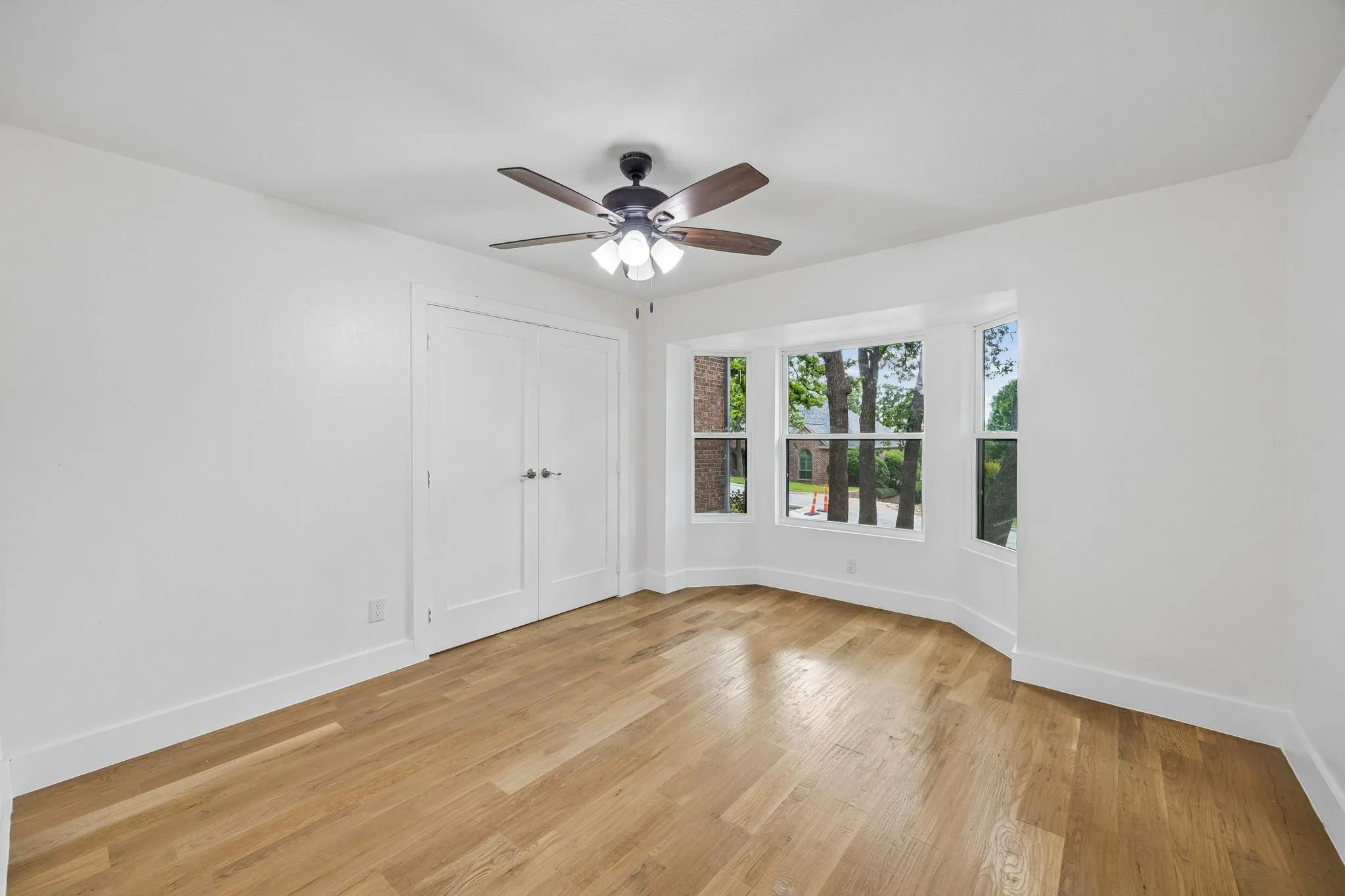 Single Family Residence For Sale in Denton County , 108 Forest Hill Drive, Trophy Club, Texas 76262, 4 Bedroom, 4 Bathroom, 2 Garage spaces, 3,311 Sqft, built in 1980, mls#21262824, Real Estate Agent in Trophy Club, Homes For Sale in Denton county, Homes For Sale in Trophy Club, Realtor in Trophy Club Texas, Real Estate Brokerage Independent Realty Texas, Luminita Cordes Realtor
