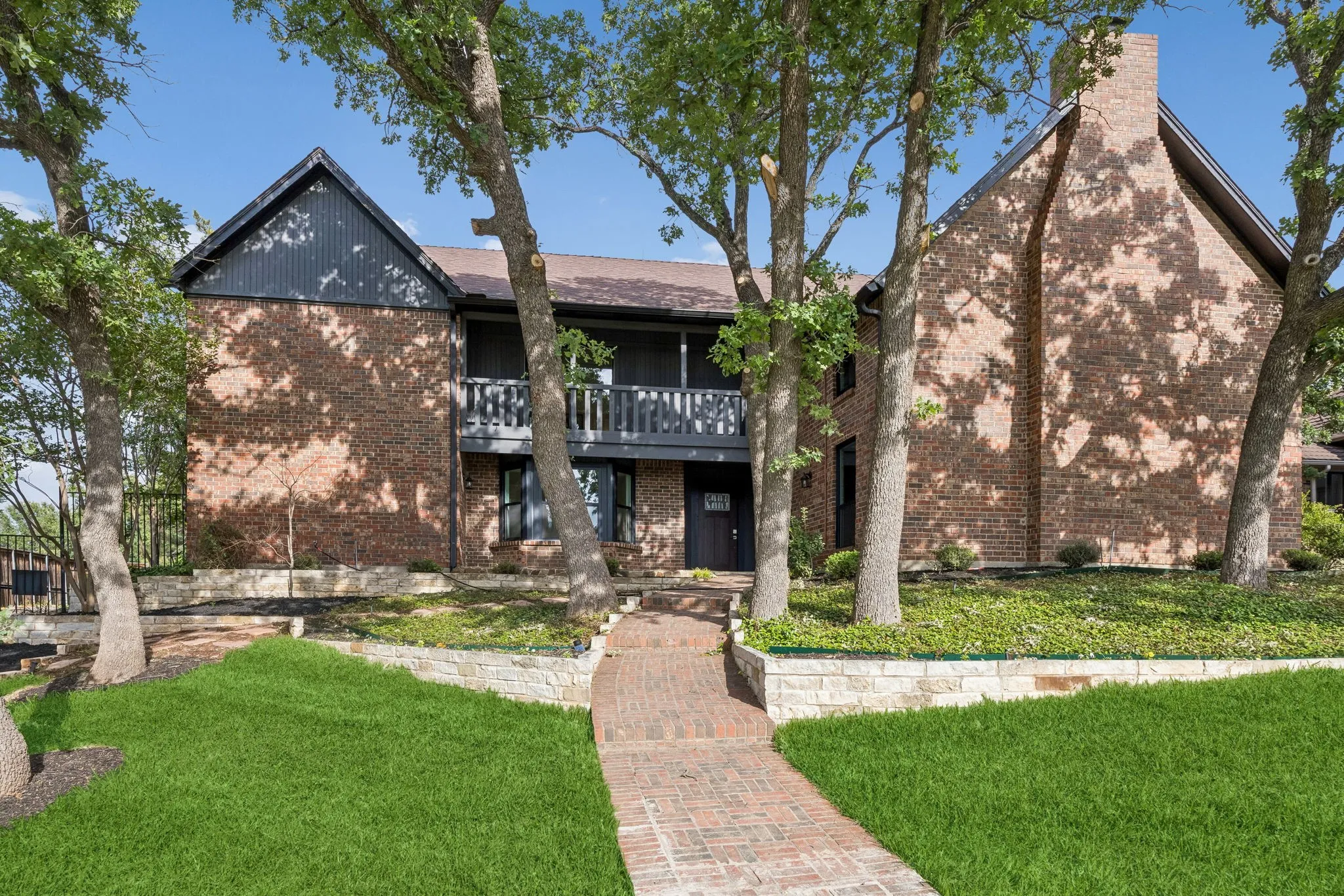 Single Family Residence For Sale in Denton County , 108 Forest Hill Drive, Trophy Club, Texas 76262, 4 Bedroom, 4 Bathroom, 2 Garage spaces, 3,311 Sqft, built in 1980, mls#21262824, Real Estate Agent in Trophy Club, Homes For Sale in Denton county, Homes For Sale in Trophy Club, Realtor in Trophy Club Texas, Real Estate Brokerage Independent Realty Texas, Luminita Cordes Realtor