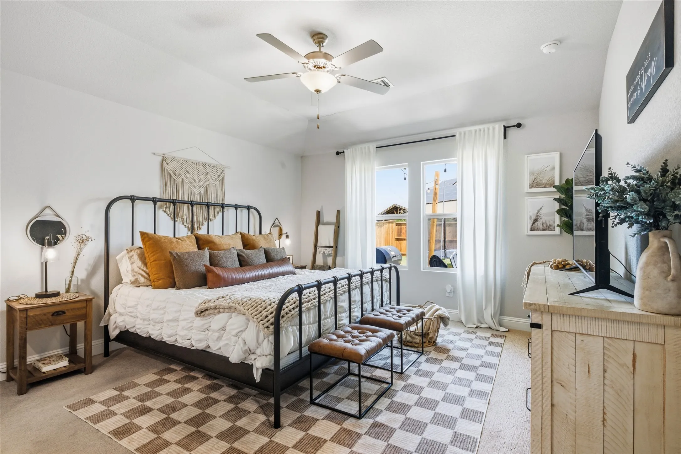 Single Family Residence For Sale in Denton County , 1501 Pleasant Knoll Trail, Aubrey, Texas 76227, 4 Bedroom, 3 Bathroom, 2 Garage spaces, 2,057 Sqft, built in 2021, mls#21265702, Real Estate Agent in Aubrey, Homes For Sale in Denton county, Homes For Sale in Aubrey, Realtor in Aubrey Texas, Real Estate Brokerage Independent Realty Texas, Luminita Cordes Realtor