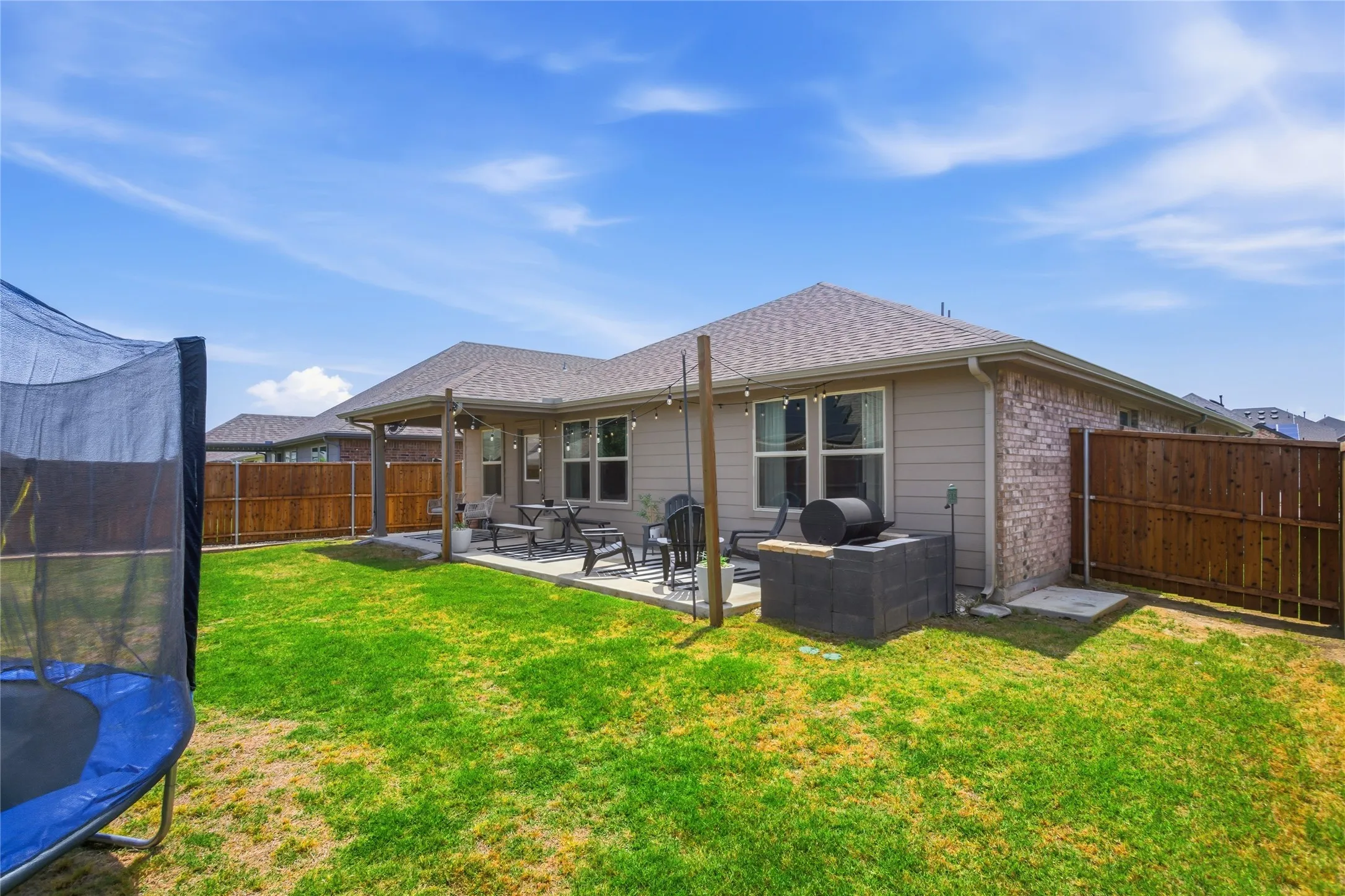 Single Family Residence For Sale in Denton County , 1501 Pleasant Knoll Trail, Aubrey, Texas 76227, 4 Bedroom, 3 Bathroom, 2 Garage spaces, 2,057 Sqft, built in 2021, mls#21265702, Real Estate Agent in Aubrey, Homes For Sale in Denton county, Homes For Sale in Aubrey, Realtor in Aubrey Texas, Real Estate Brokerage Independent Realty Texas, Luminita Cordes Realtor