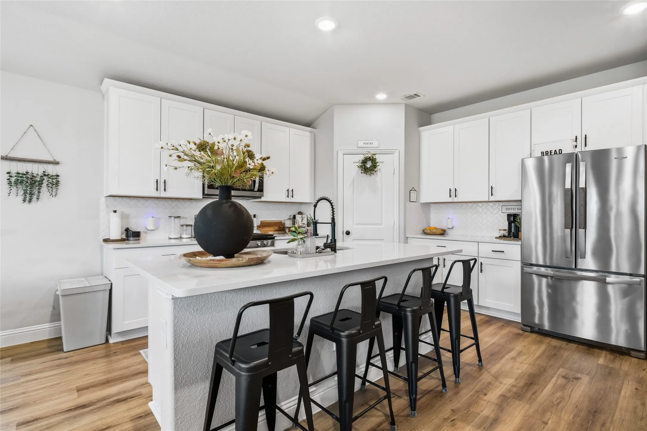 Single Family Residence For Sale in Denton County , 1501 Pleasant Knoll Trail, Aubrey, Texas 76227, 4 Bedroom, 3 Bathroom, 2 Garage spaces, 2,057 Sqft, built in 2021, mls#21265702, Real Estate Agent in Aubrey, Homes For Sale in Denton county, Homes For Sale in Aubrey, Realtor in Aubrey Texas, Real Estate Brokerage Independent Realty Texas, Luminita Cordes Realtor