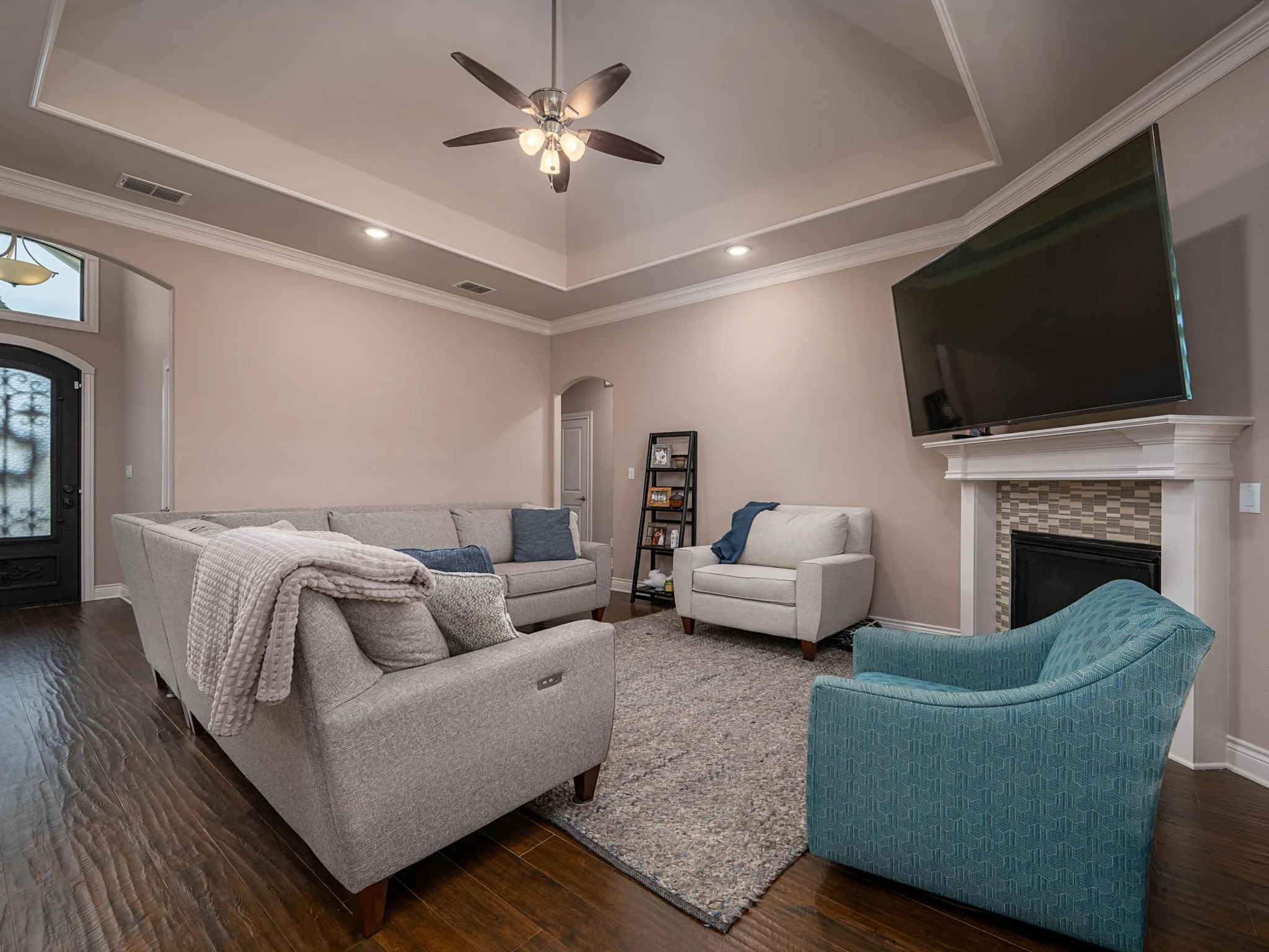 Single Family Residence For Sale in Smith County , 2209 Rana Park, Flint, Texas 75762, 4 Bedrooms, 3 Bathrooms, 2 Garage spaces, 2,004 Sqft, built in 2018, Price $384,900, mls#21265704, Real Estate Agent in Flint, Homes For Sale in Smith county, Homes For Sale in Flint, Realtor in Flint Texas, Real Estate Brokerage Independent Realty Texas, Luminita Cordes Realtor