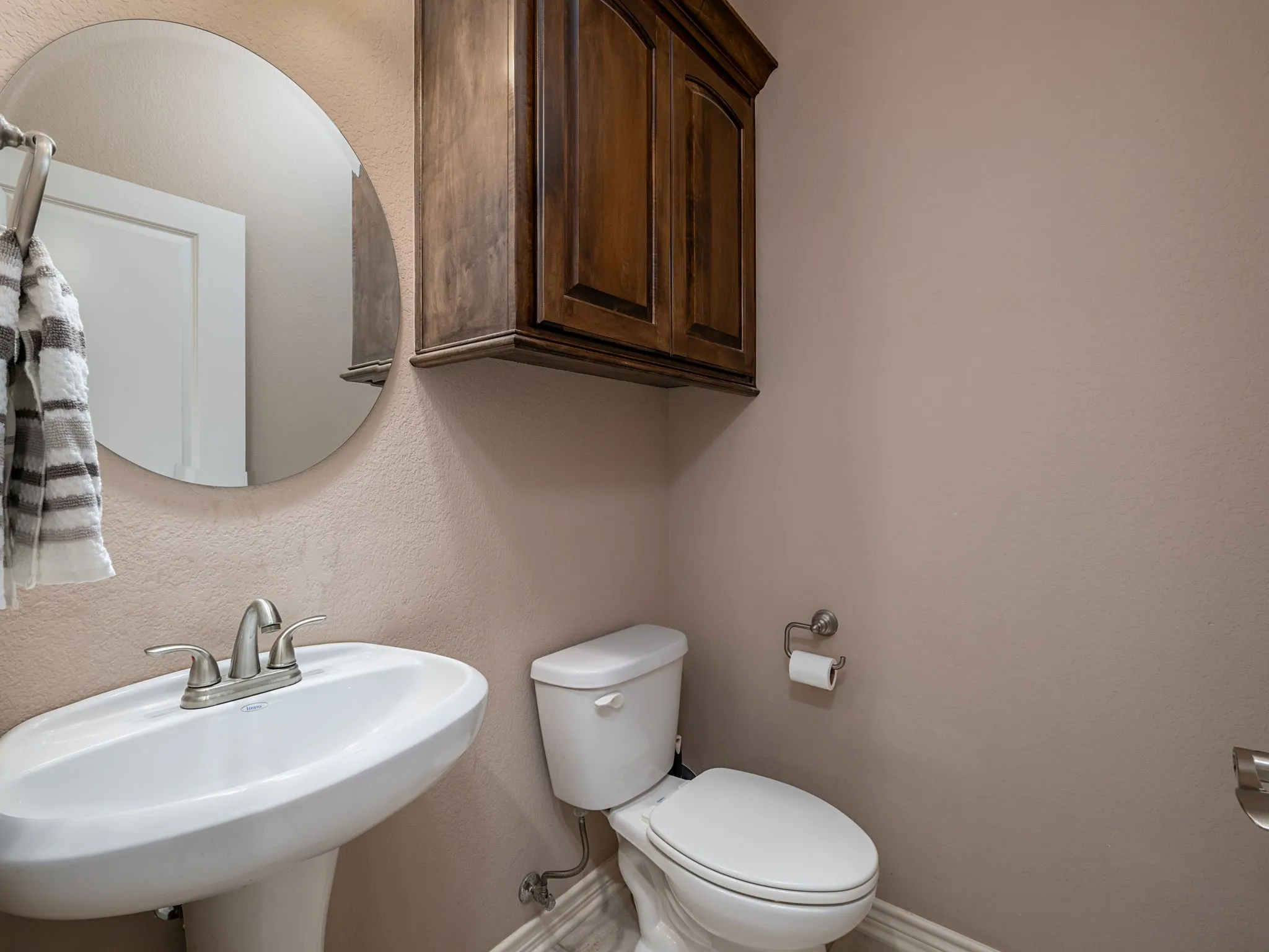 Single Family Residence For Sale in Smith County , 2209 Rana Park, Flint, Texas 75762, 4 Bedrooms, 3 Bathrooms, 2 Garage spaces, 2,004 Sqft, built in 2018, Price $384,900, mls#21265704, Real Estate Agent in Flint, Homes For Sale in Smith county, Homes For Sale in Flint, Realtor in Flint Texas, Real Estate Brokerage Independent Realty Texas, Luminita Cordes Realtor