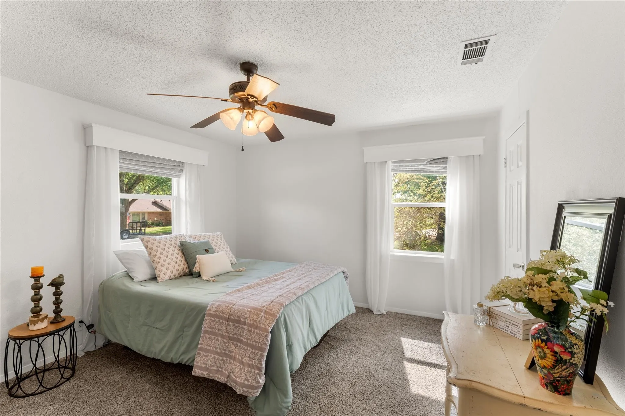 Single Family Residence For Sale in Franklin (TX) County , 524 Park Lane, Mount Vernon, Texas 75457, 3 Bedroom, 2 Bathroom, 2 Garage spaces, 1,314 Sqft, built in 1988, mls#21265712, Real Estate Agent in Mount Vernon, Homes For Sale in Franklin (TX) county, Homes For Sale in Mount Vernon, Realtor in Mount Vernon Texas, Real Estate Brokerage Independent Realty Texas, Luminita Cordes Realtor
