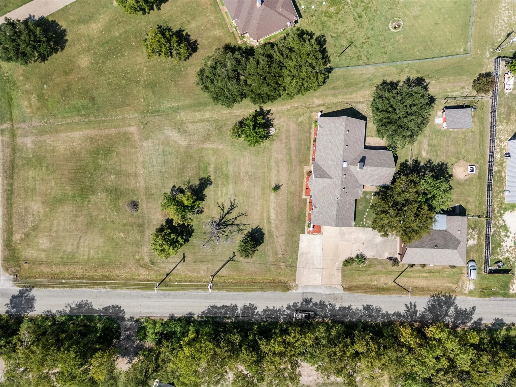Single Family Residence For Sale in Rockwall County , 226 Cornelius Road, Rockwall, Texas 75087, 4 Bedroom, 3 Bathroom, 2 Garage spaces, 2,860 Sqft, built in 1983, mls#21246224, Real Estate Agent in Rockwall, Homes For Sale in Rockwall county, Homes For Sale in Rockwall, Realtor in Rockwall Texas, Real Estate Brokerage Independent Realty Texas, Luminita Cordes Realtor