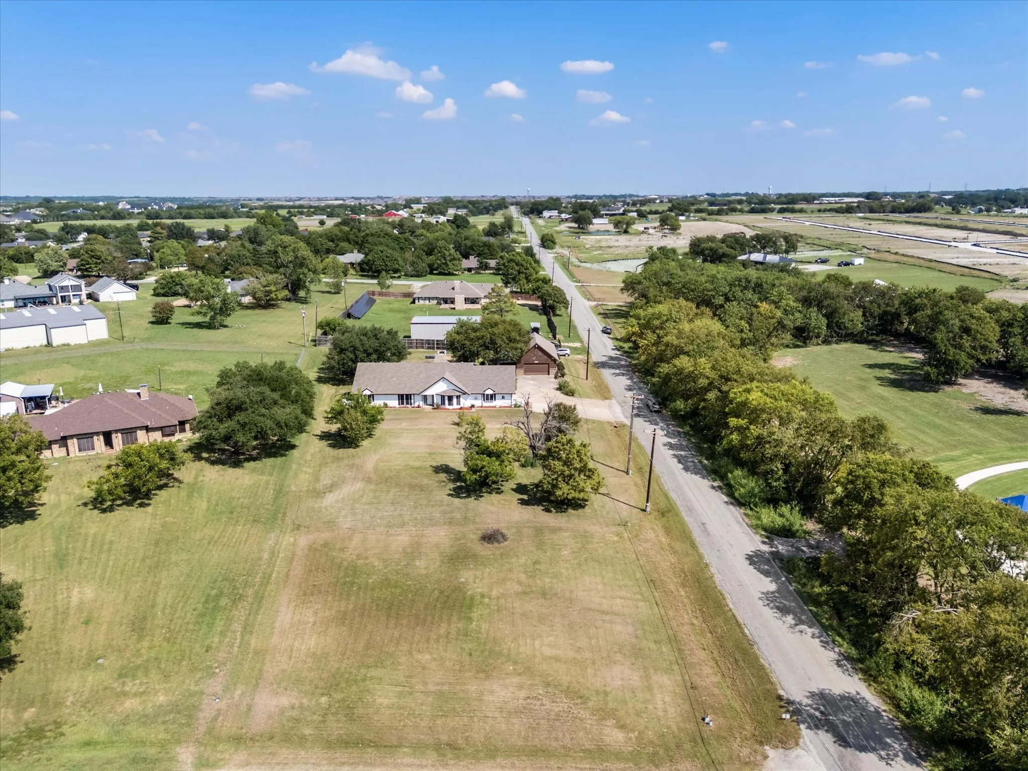 Single Family Residence For Sale in Rockwall County , 226 Cornelius Road, Rockwall, Texas 75087, 4 Bedroom, 3 Bathroom, 2 Garage spaces, 2,860 Sqft, built in 1983, mls#21246224, Real Estate Agent in Rockwall, Homes For Sale in Rockwall county, Homes For Sale in Rockwall, Realtor in Rockwall Texas, Real Estate Brokerage Independent Realty Texas, Luminita Cordes Realtor