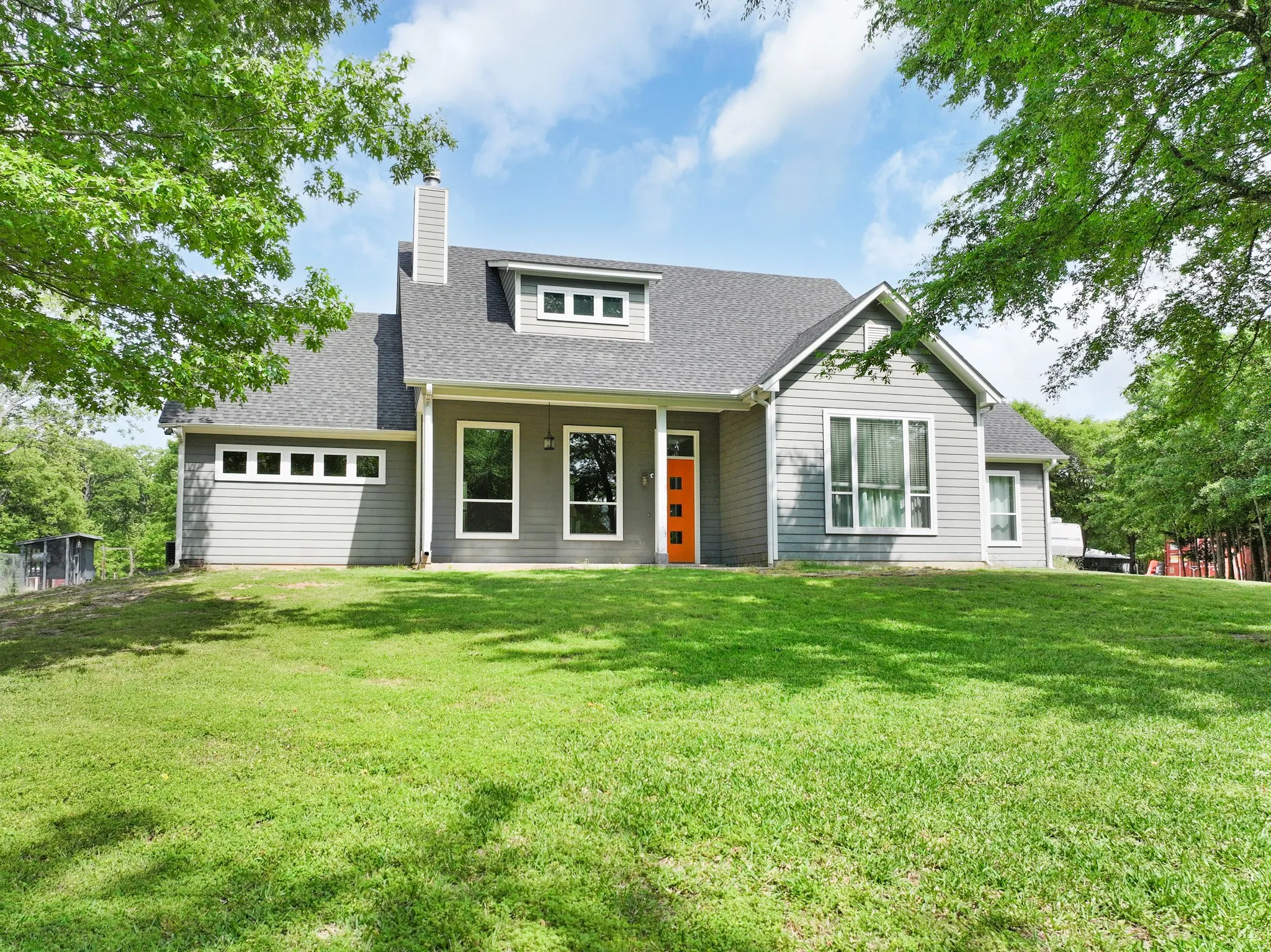 Single Family Residence For Sale in Franklin (TX) County , 2640 County Road 1030 NW, Mount Vernon, Texas 75457, 4 Bedroom, 2 Bathroom, 1 Garage spaces, 3,547 Sqft, built in 2012, mls#21265695, Real Estate Agent in Mount Vernon, Homes For Sale in Franklin (TX) county, Homes For Sale in Mount Vernon, Realtor in Mount Vernon Texas, Real Estate Brokerage Independent Realty Texas, Luminita Cordes Realtor