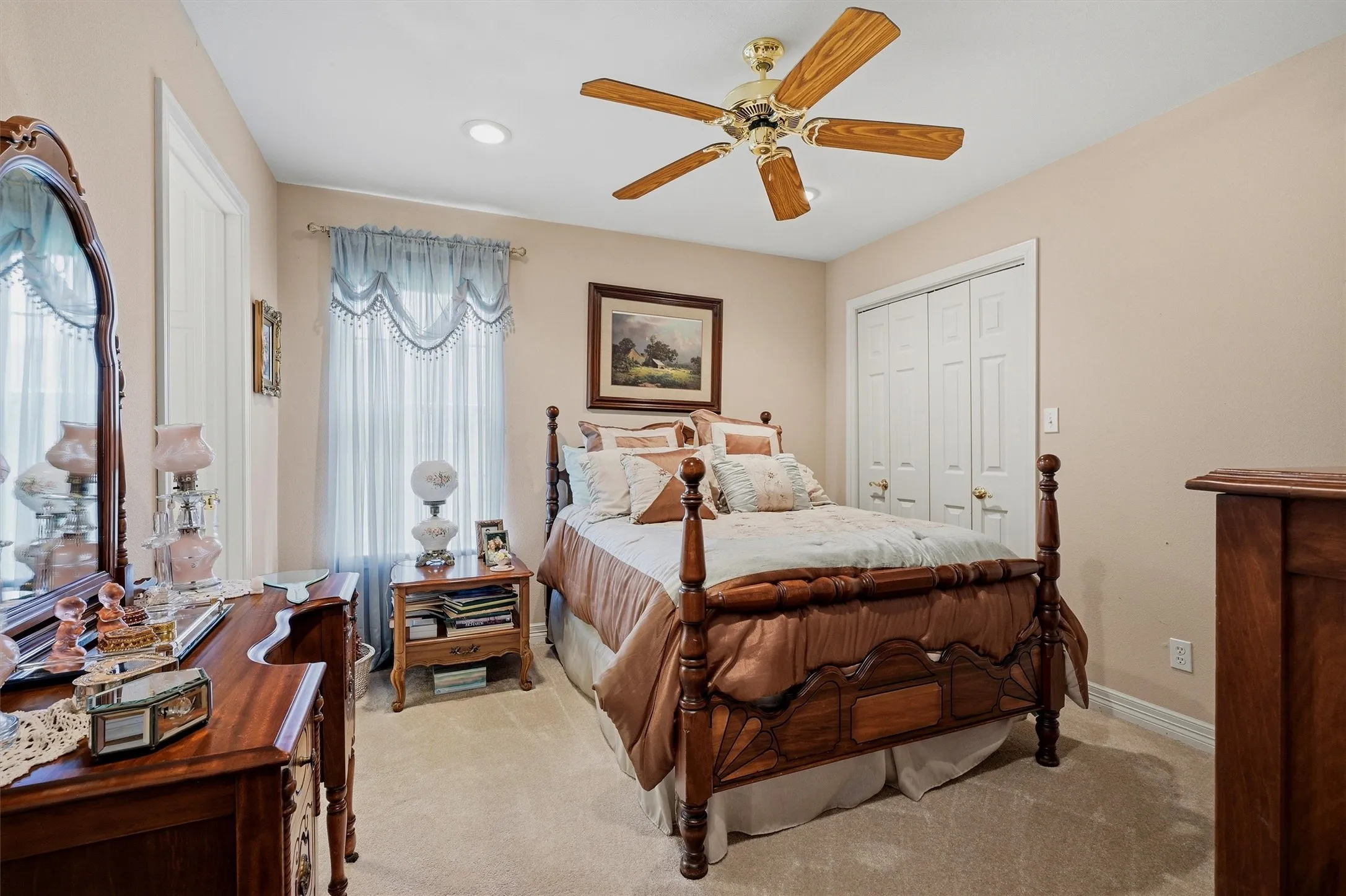 Single Family Residence For Sale in Cooke County , 730 Kiowa Drive W, Lake Kiowa, Texas 76240, 3 Bedroom, 3 Bathroom, 3 Garage spaces, 2,191 Sqft, built in 1995, mls#21265649, Real Estate Agent in Lake Kiowa, Homes For Sale in Cooke county, Homes For Sale in Lake Kiowa, Realtor in Lake Kiowa Texas, Real Estate Brokerage Independent Realty Texas, Luminita Cordes Realtor