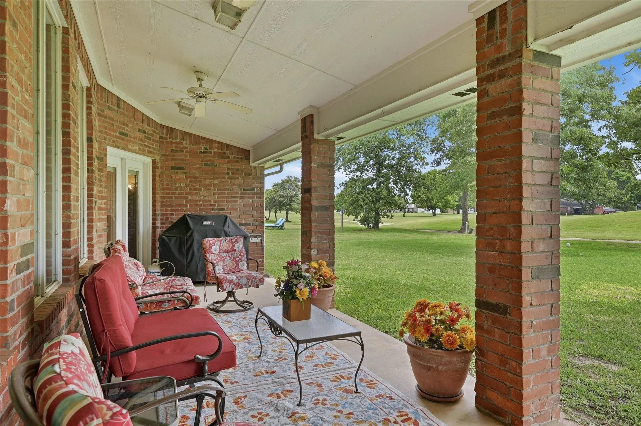 Single Family Residence For Sale in Cooke County , 730 Kiowa Drive W, Lake Kiowa, Texas 76240, 3 Bedroom, 3 Bathroom, 3 Garage spaces, 2,191 Sqft, built in 1995, mls#21265649, Real Estate Agent in Lake Kiowa, Homes For Sale in Cooke county, Homes For Sale in Lake Kiowa, Realtor in Lake Kiowa Texas, Real Estate Brokerage Independent Realty Texas, Luminita Cordes Realtor