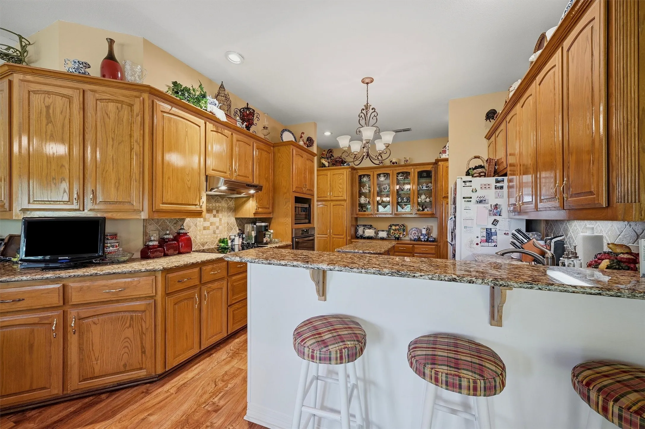 Single Family Residence For Sale in Cooke County , 730 Kiowa Drive W, Lake Kiowa, Texas 76240, 3 Bedroom, 3 Bathroom, 3 Garage spaces, 2,191 Sqft, built in 1995, mls#21265649, Real Estate Agent in Lake Kiowa, Homes For Sale in Cooke county, Homes For Sale in Lake Kiowa, Realtor in Lake Kiowa Texas, Real Estate Brokerage Independent Realty Texas, Luminita Cordes Realtor