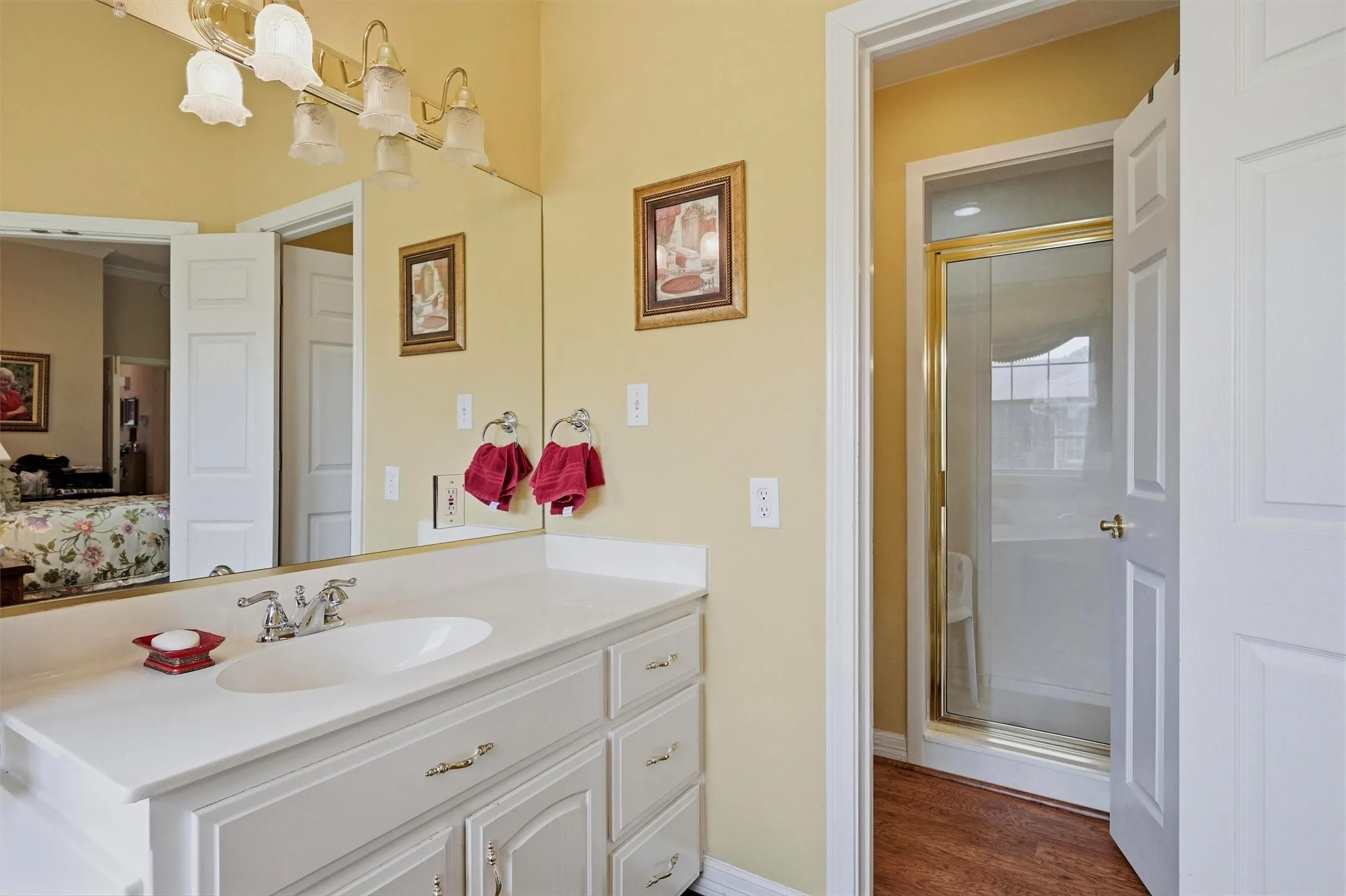 Single Family Residence For Sale in Cooke County , 730 Kiowa Drive W, Lake Kiowa, Texas 76240, 3 Bedroom, 3 Bathroom, 3 Garage spaces, 2,191 Sqft, built in 1995, mls#21265649, Real Estate Agent in Lake Kiowa, Homes For Sale in Cooke county, Homes For Sale in Lake Kiowa, Realtor in Lake Kiowa Texas, Real Estate Brokerage Independent Realty Texas, Luminita Cordes Realtor
