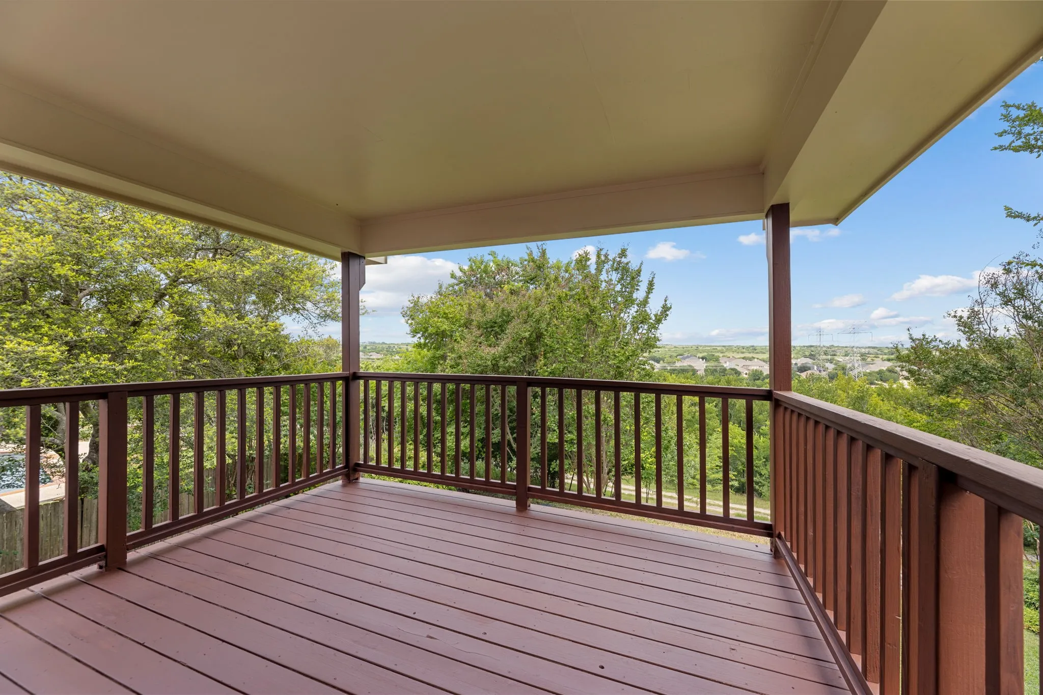 Single Family Residence For Sale in Tarrant County , 10112 Wandering Way Street, Benbrook, Texas 76126, 4 Bedroom, 3 Bathroom, 2 Garage spaces, 2,993 Sqft, built in 1985, mls#21262628, Real Estate Agent in Benbrook, Homes For Sale in Tarrant county, Homes For Sale in Benbrook, Realtor in Benbrook Texas, Real Estate Brokerage Independent Realty Texas, Luminita Cordes Realtor