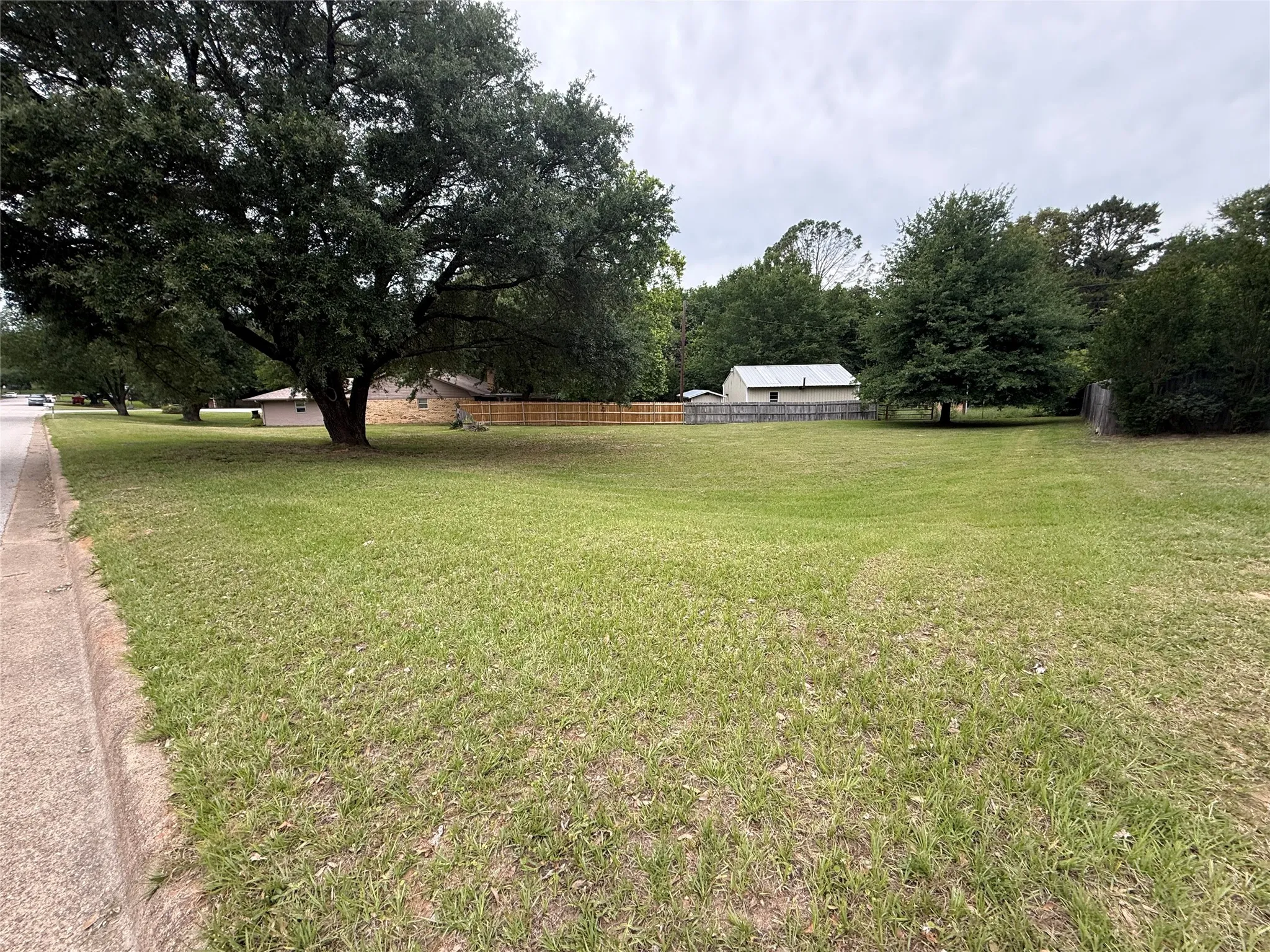 Unimproved Land For Sale in Henderson County , 3303 Bogota Street, Athens, Texas 75752, 0, 0, Garage spaces, 0 Sqft, built in 0, Price $45,000, mls#21264170, Real Estate Agent in Athens, Homes For Sale in Henderson county, Homes For Sale in Athens, Realtor in Athens Texas, Real Estate Brokerage Independent Realty Texas, Luminita Cordes Realtor