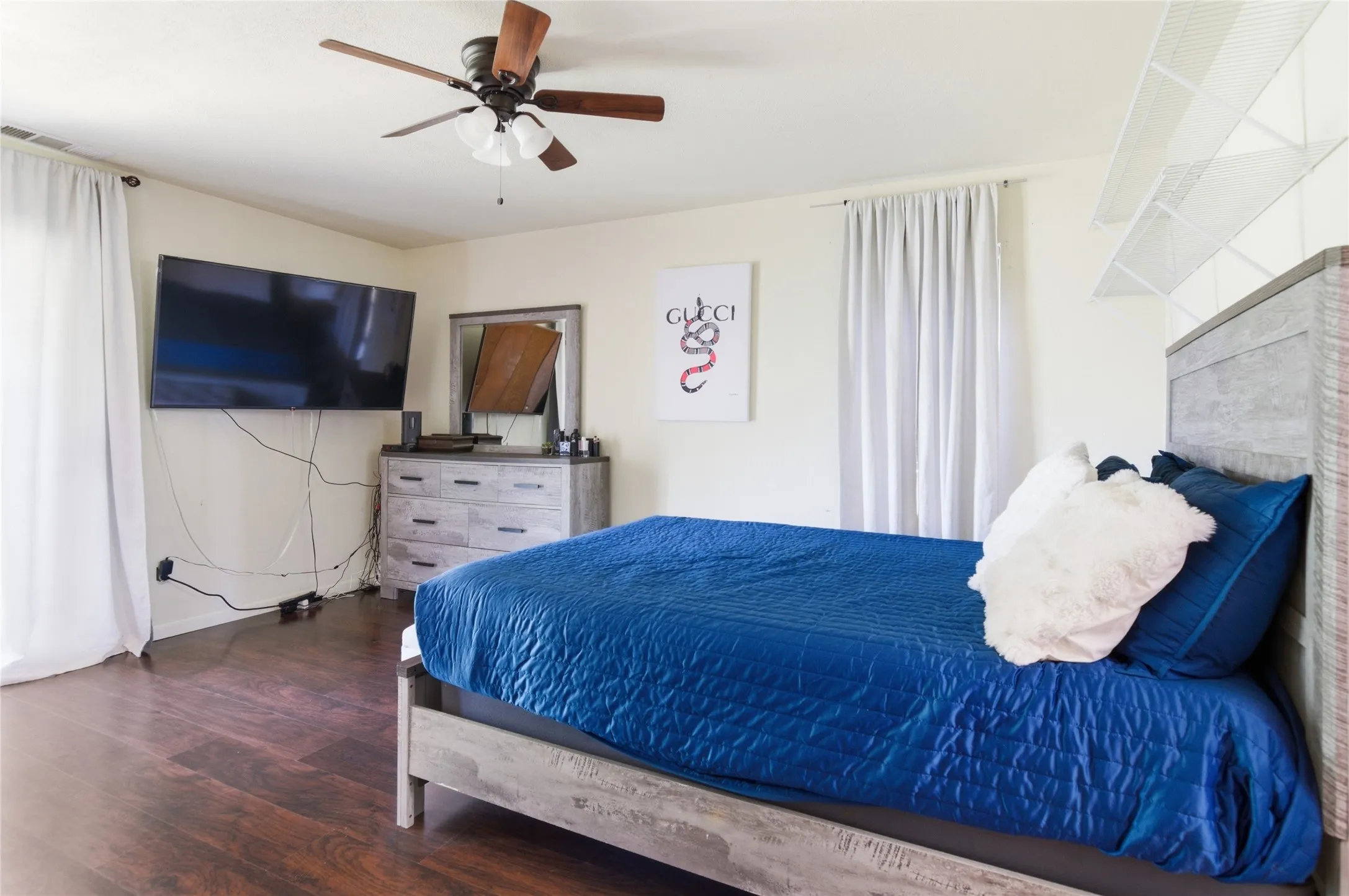 Single Family Residence For Sale in Tarrant County , 14375 Us-287, Fort Worth, Texas 76179, 3 Bedroom, 2 Bathroom, 6 Garage spaces, 1,562 Sqft, built in 1970, mls#21260837, Real Estate Agent in Fort Worth, Homes For Sale in Tarrant county, Homes For Sale in Fort Worth, Realtor in Fort Worth Texas, Real Estate Brokerage Independent Realty Texas, Luminita Cordes Realtor