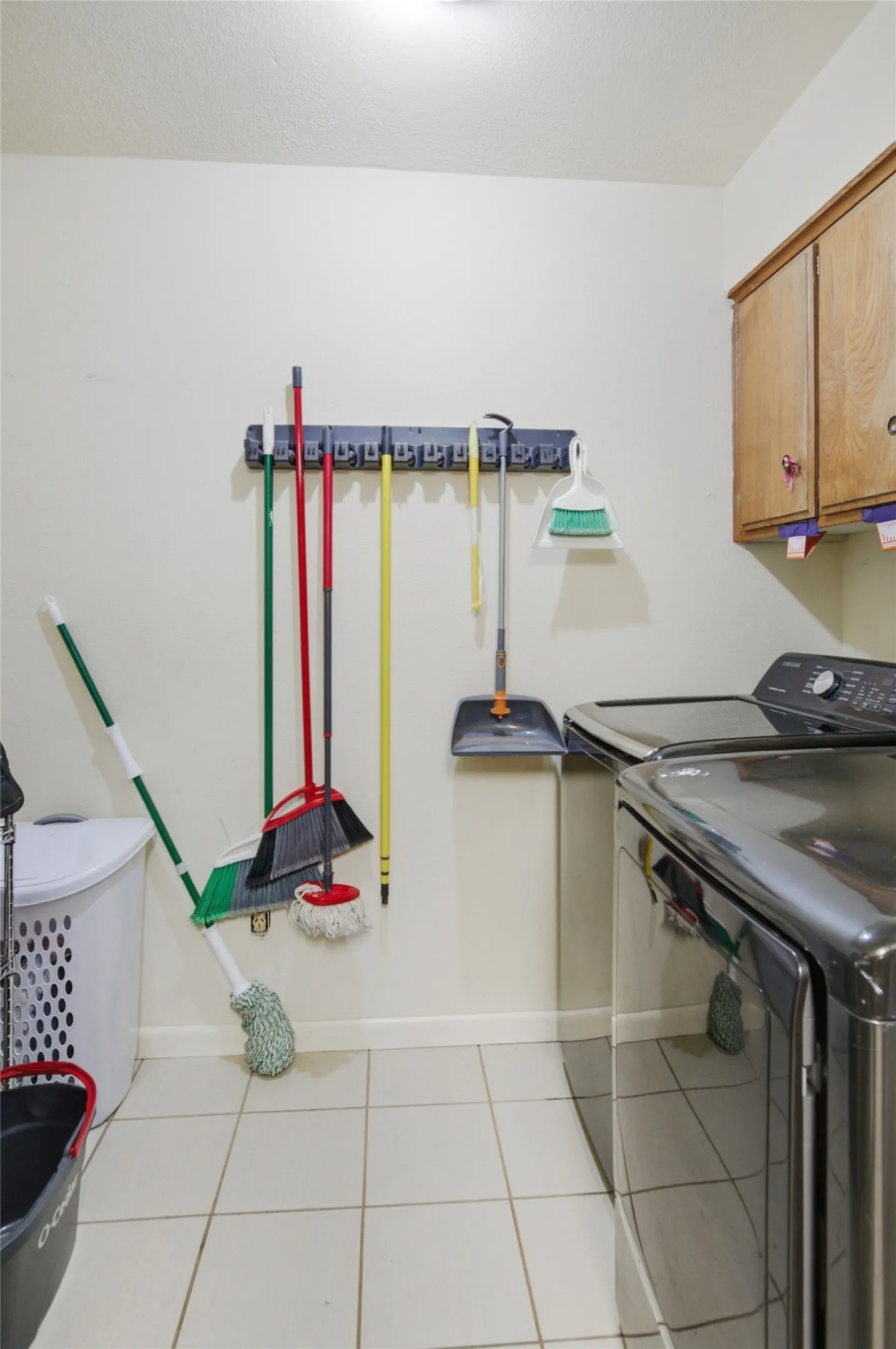Single Family Residence For Sale in Tarrant County , 14375 Us-287, Fort Worth, Texas 76179, 3 Bedroom, 2 Bathroom, 6 Garage spaces, 1,562 Sqft, built in 1970, mls#21260837, Real Estate Agent in Fort Worth, Homes For Sale in Tarrant county, Homes For Sale in Fort Worth, Realtor in Fort Worth Texas, Real Estate Brokerage Independent Realty Texas, Luminita Cordes Realtor
