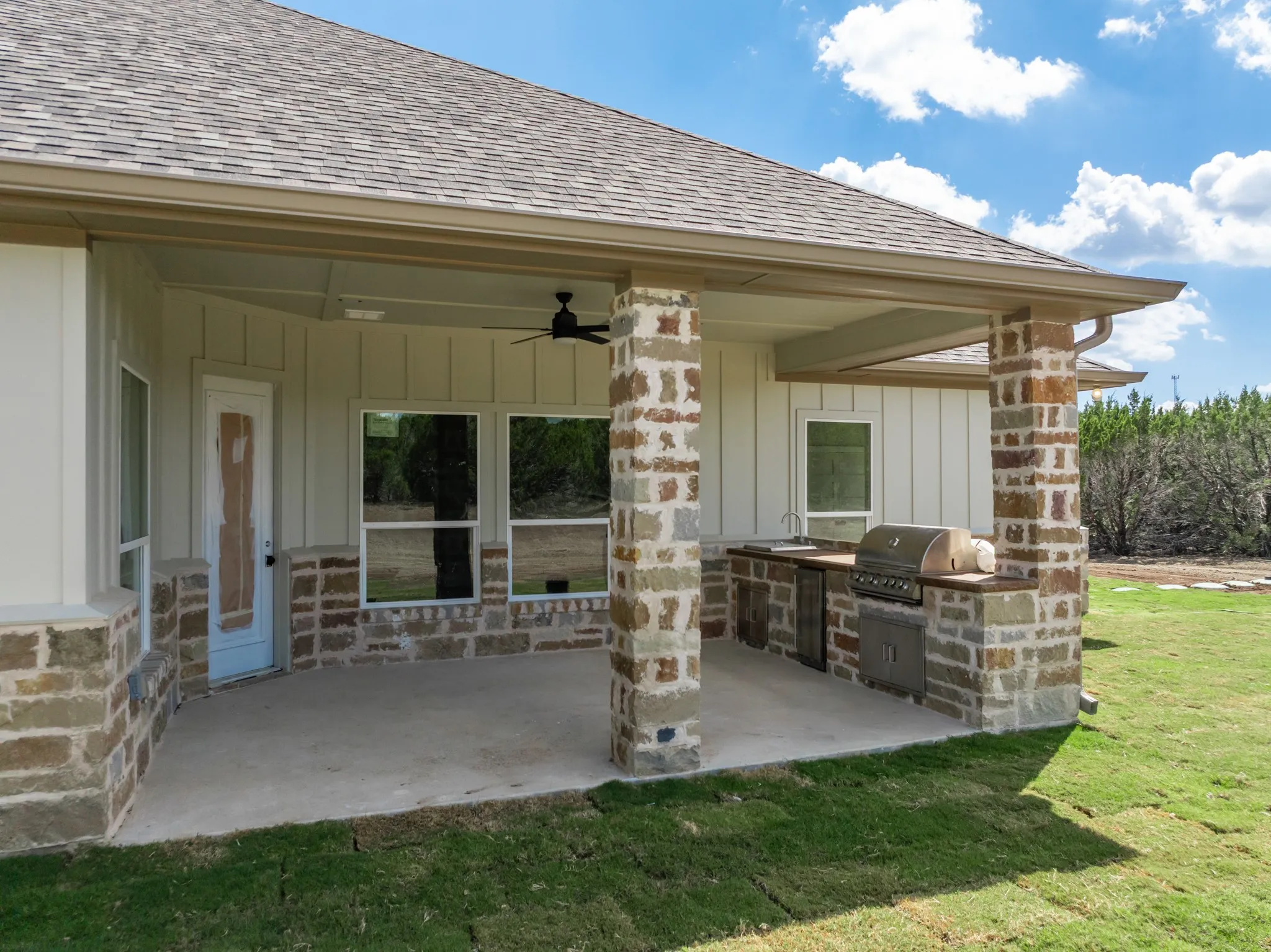 Single Family Residence For Sale in Coryell County , 117 Cedar Bluff Loop, Gatesville, Texas 76528, 3 Bedroom, 3 Bathroom, 2 Garage spaces, 2,266 Sqft, built in 2025, mls#21265800, Real Estate Agent in Gatesville, Homes For Sale in Coryell county, Homes For Sale in Gatesville, Realtor in Gatesville Texas, Real Estate Brokerage Independent Realty Texas, Luminita Cordes Realtor