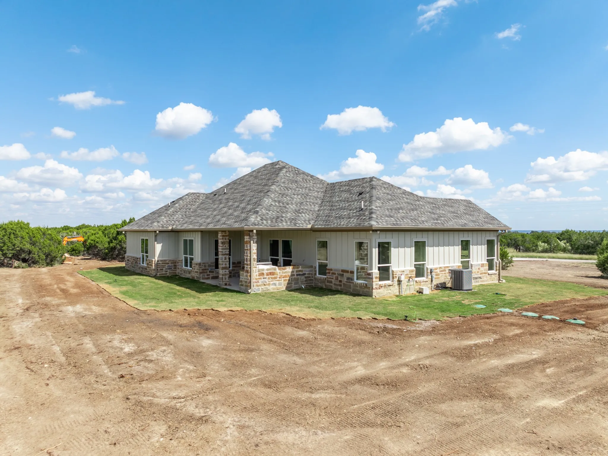 Single Family Residence For Sale in Coryell County , 117 Cedar Bluff Loop, Gatesville, Texas 76528, 3 Bedroom, 3 Bathroom, 2 Garage spaces, 2,266 Sqft, built in 2025, mls#21265800, Real Estate Agent in Gatesville, Homes For Sale in Coryell county, Homes For Sale in Gatesville, Realtor in Gatesville Texas, Real Estate Brokerage Independent Realty Texas, Luminita Cordes Realtor