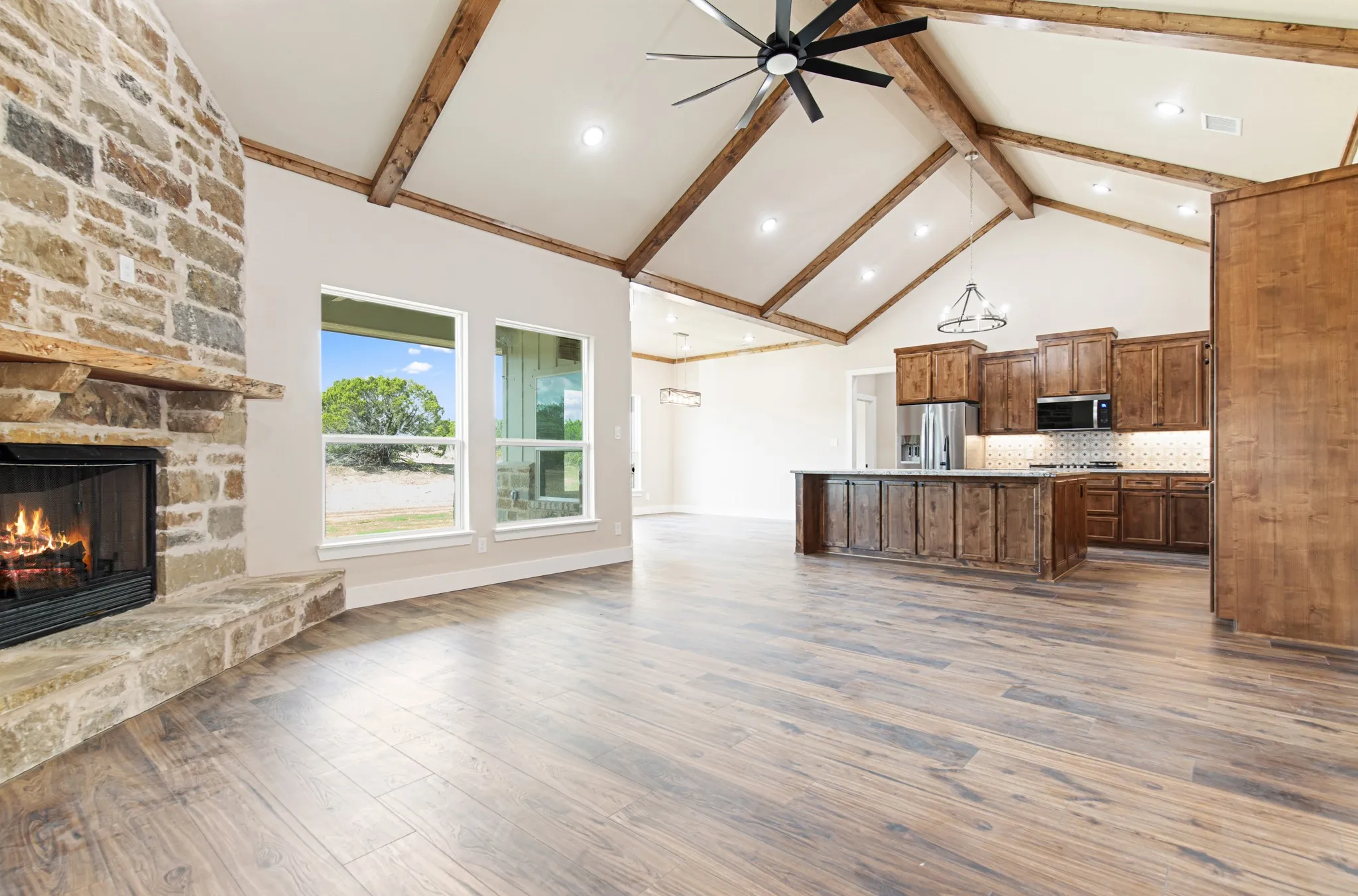 Single Family Residence For Sale in Coryell County , 117 Cedar Bluff Loop, Gatesville, Texas 76528, 3 Bedroom, 3 Bathroom, 2 Garage spaces, 2,266 Sqft, built in 2025, mls#21265800, Real Estate Agent in Gatesville, Homes For Sale in Coryell county, Homes For Sale in Gatesville, Realtor in Gatesville Texas, Real Estate Brokerage Independent Realty Texas, Luminita Cordes Realtor
