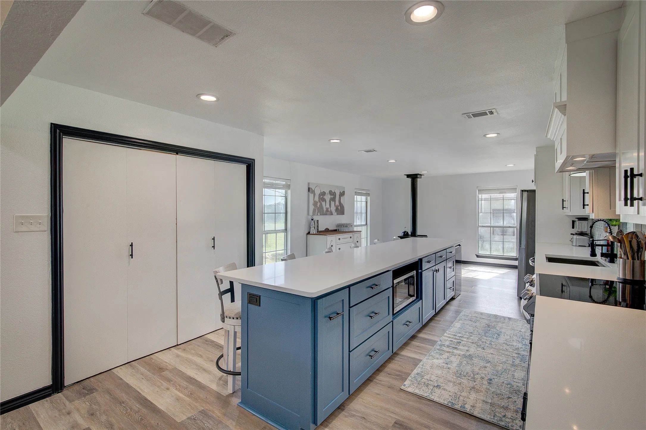 Single Family Residence For Sale in Hopkins County , 346 County Road 3501, Sulphur Springs, Texas 75482, 6 Bedrooms, 3 Bathrooms, Garage spaces, 2,340 Sqft, built in 1972, Price $550,000, mls#21265763, Real Estate Agent in Sulphur Springs, Homes For Sale in Hopkins county, Homes For Sale in Sulphur Springs, Realtor in Sulphur Springs Texas, Real Estate Brokerage Independent Realty Texas, Luminita Cordes Realtor