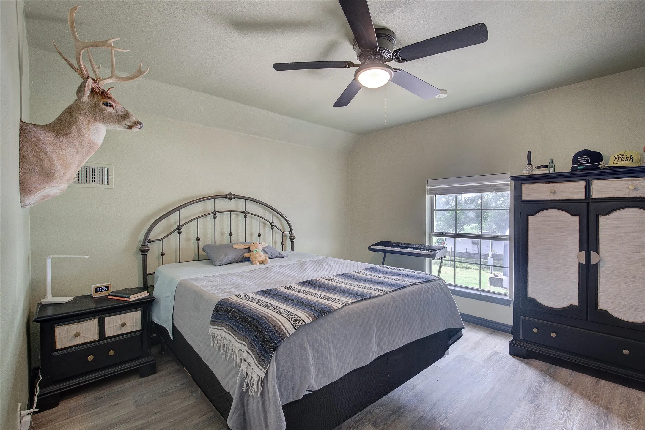 Single Family Residence For Sale in Hopkins County , 346 County Road 3501, Sulphur Springs, Texas 75482, 6 Bedrooms, 3 Bathrooms, Garage spaces, 2,340 Sqft, built in 1972, Price $550,000, mls#21265763, Real Estate Agent in Sulphur Springs, Homes For Sale in Hopkins county, Homes For Sale in Sulphur Springs, Realtor in Sulphur Springs Texas, Real Estate Brokerage Independent Realty Texas, Luminita Cordes Realtor