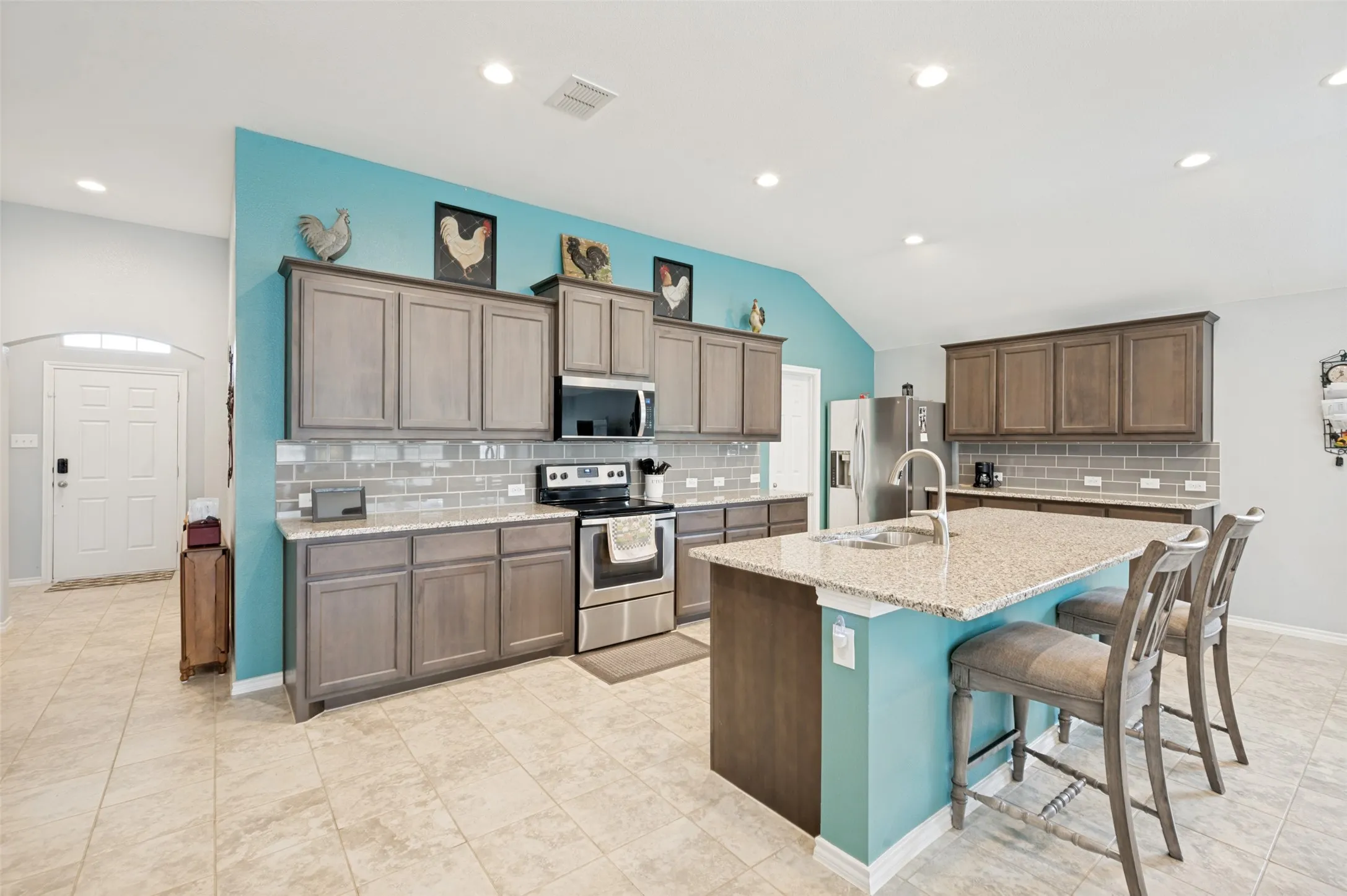 Single Family Residence For Sale in Denton County , 3905 Bridle Path Lane, Sanger, Texas 76266, 3 Bedroom, 2 Bathroom, 2 Garage spaces, 1,892 Sqft, built in 2017, mls#21265825, Real Estate Agent in Sanger, Homes For Sale in Denton county, Homes For Sale in Sanger, Realtor in Sanger Texas, Real Estate Brokerage Independent Realty Texas, Luminita Cordes Realtor