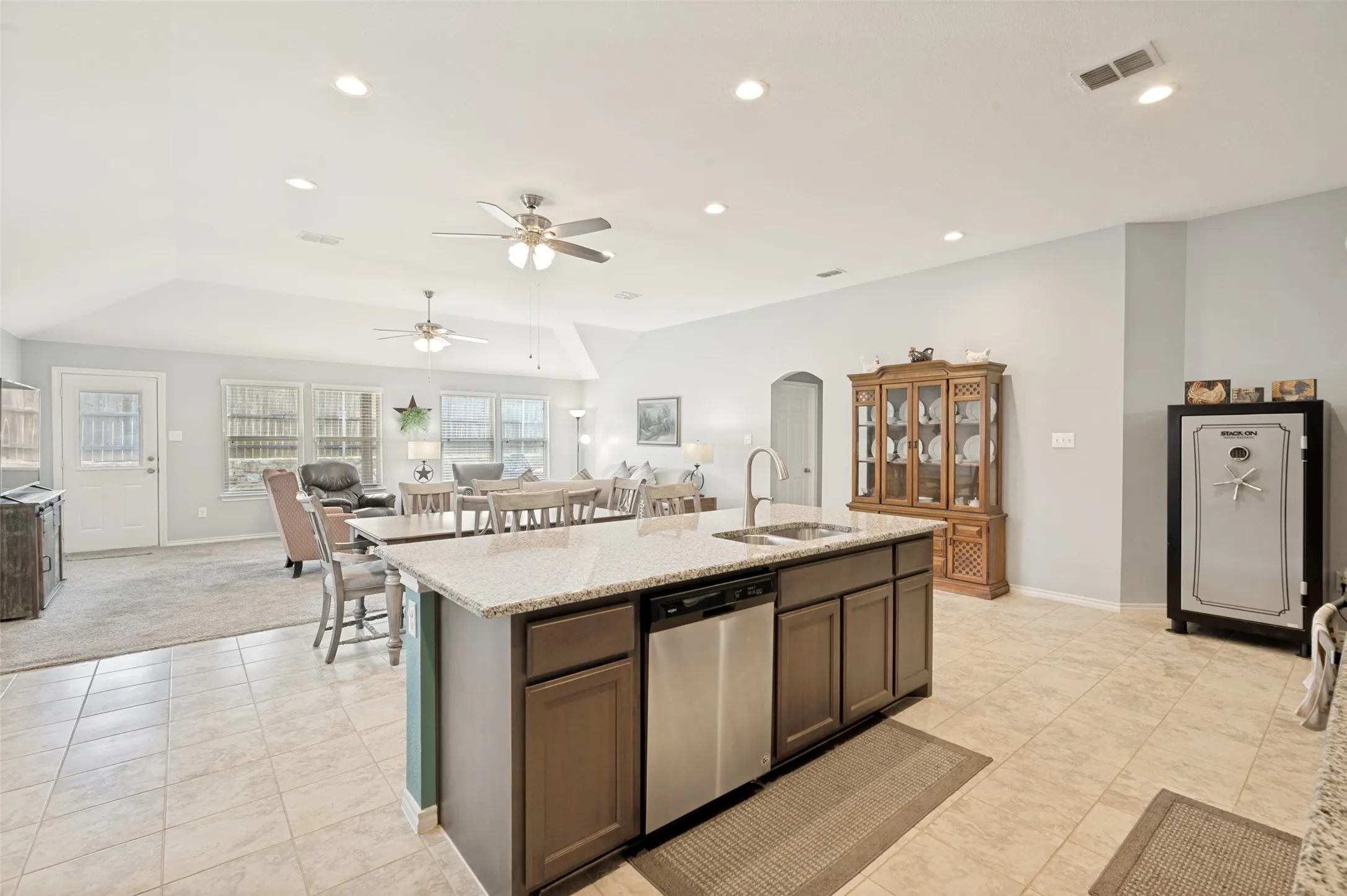 Single Family Residence For Sale in Denton County , 3905 Bridle Path Lane, Sanger, Texas 76266, 3 Bedroom, 2 Bathroom, 2 Garage spaces, 1,892 Sqft, built in 2017, mls#21265825, Real Estate Agent in Sanger, Homes For Sale in Denton county, Homes For Sale in Sanger, Realtor in Sanger Texas, Real Estate Brokerage Independent Realty Texas, Luminita Cordes Realtor