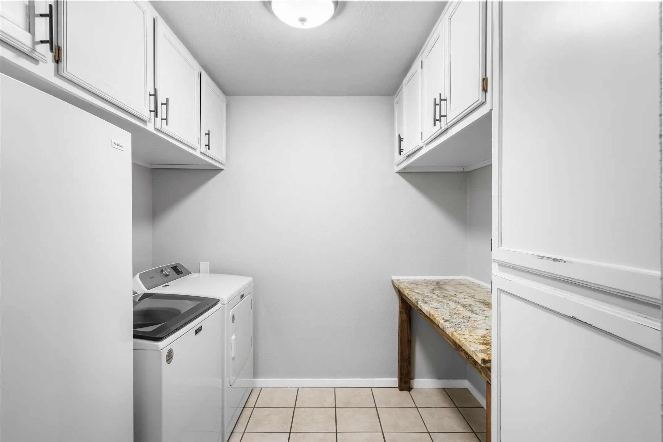 Single Family Residence For Sale in Van Zandt County , 1216 Vz County Road 1211, Canton, Texas 75103, 3 Bedroom, 2 Bathroom, 9 Garage spaces, 2,285 Sqft, built in 1965, mls#21252546, Real Estate Agent in Canton, Homes For Sale in Van Zandt county, Homes For Sale in Canton, Realtor in Canton Texas, Real Estate Brokerage Independent Realty Texas, Luminita Cordes Realtor